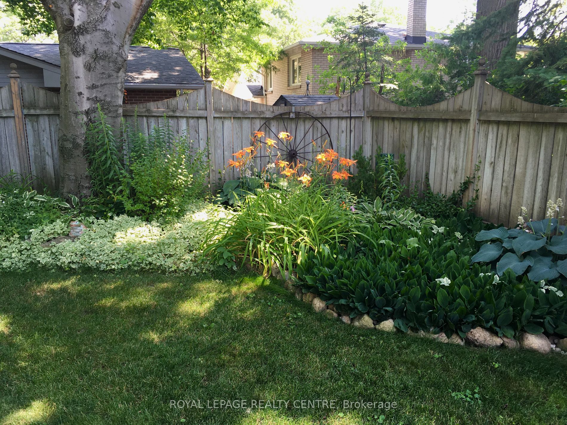 3376 GRASSFIRE Crescent