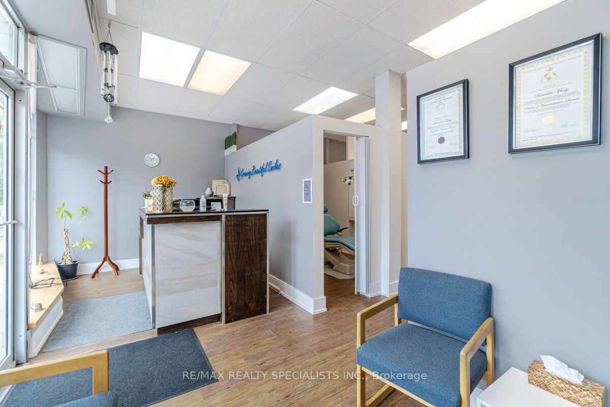 521 Guelph St