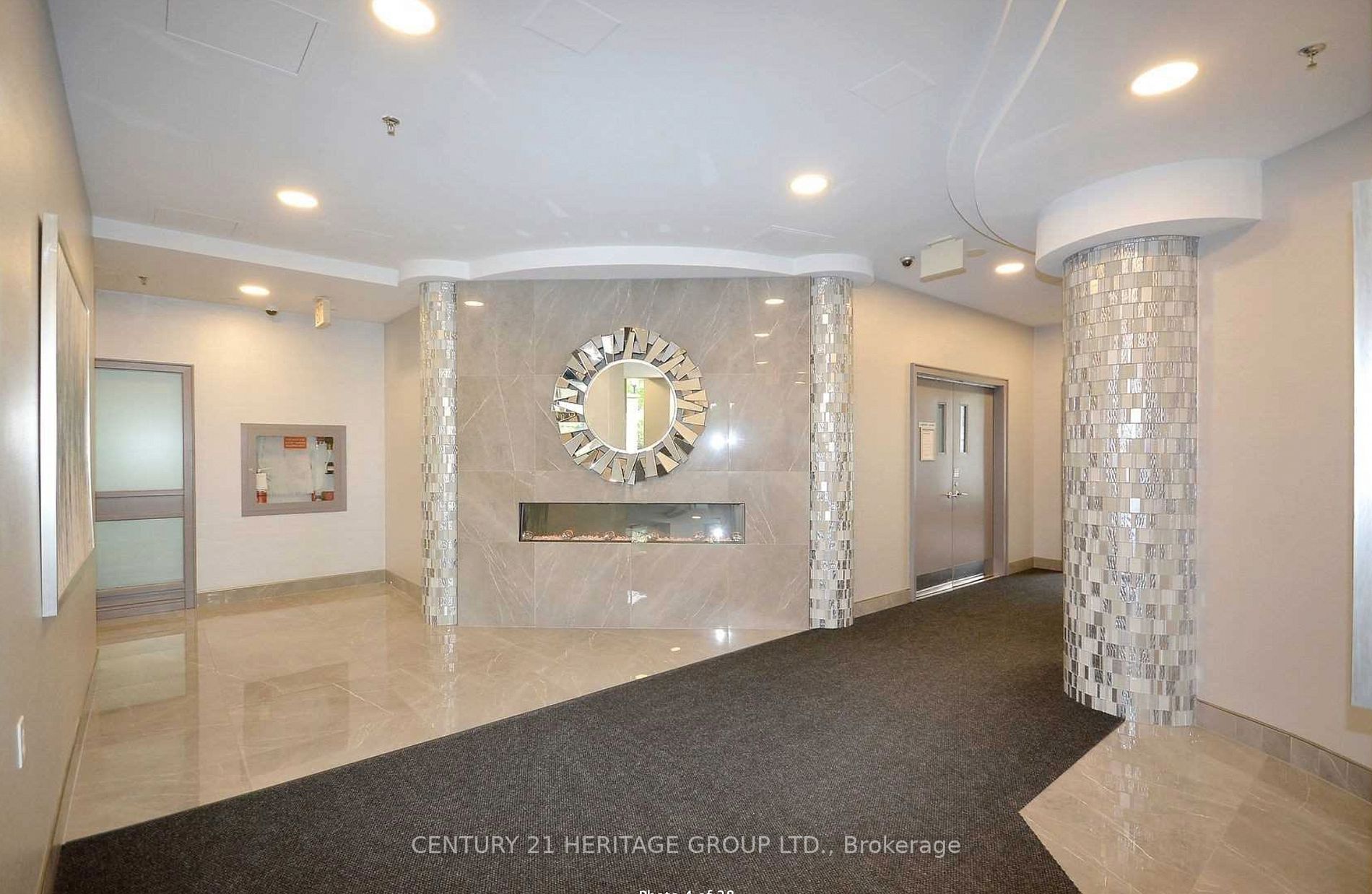 200 Burnhamthorpe Road E, #1304