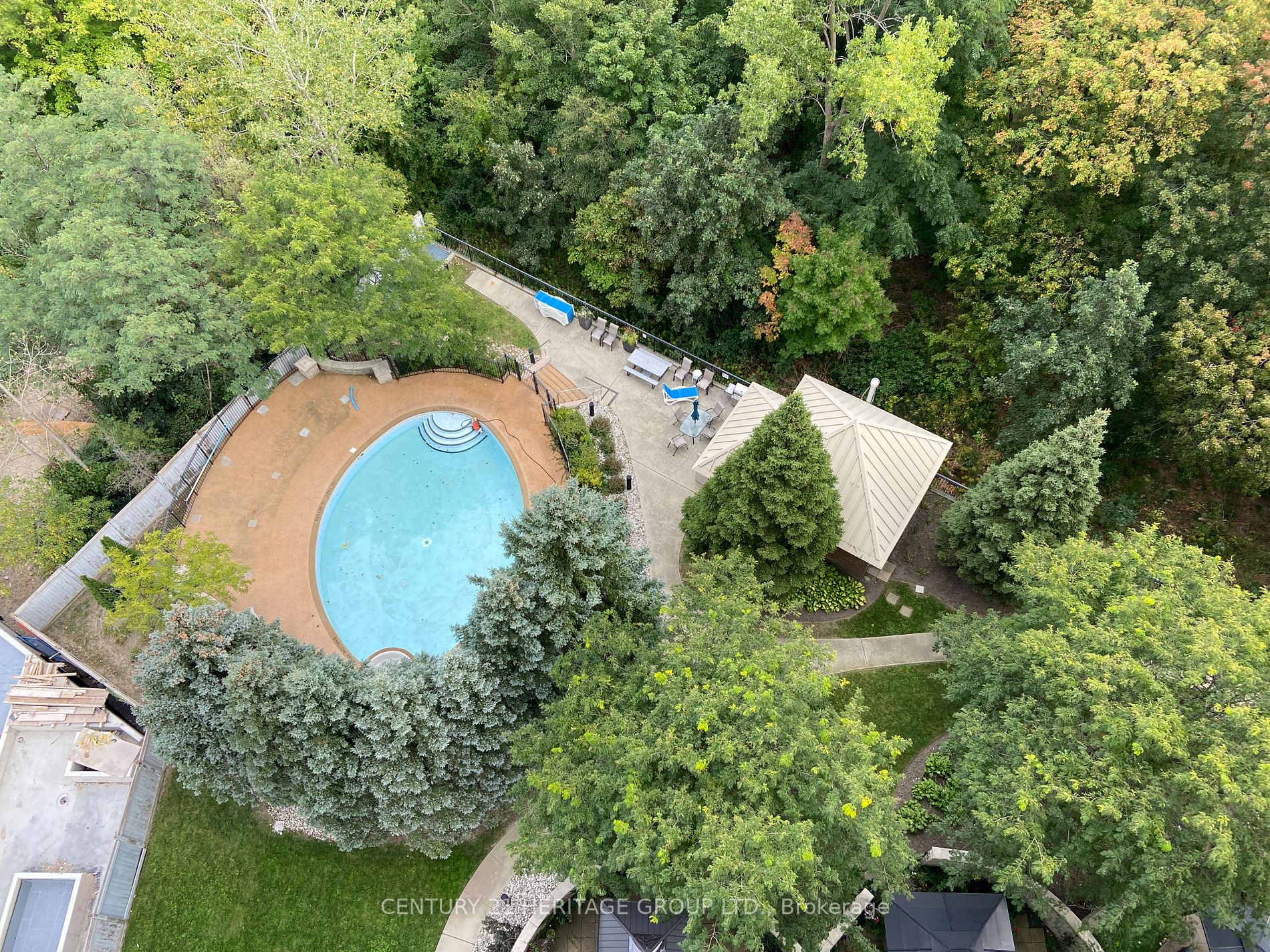 200 Burnhamthorpe Road E, #1304