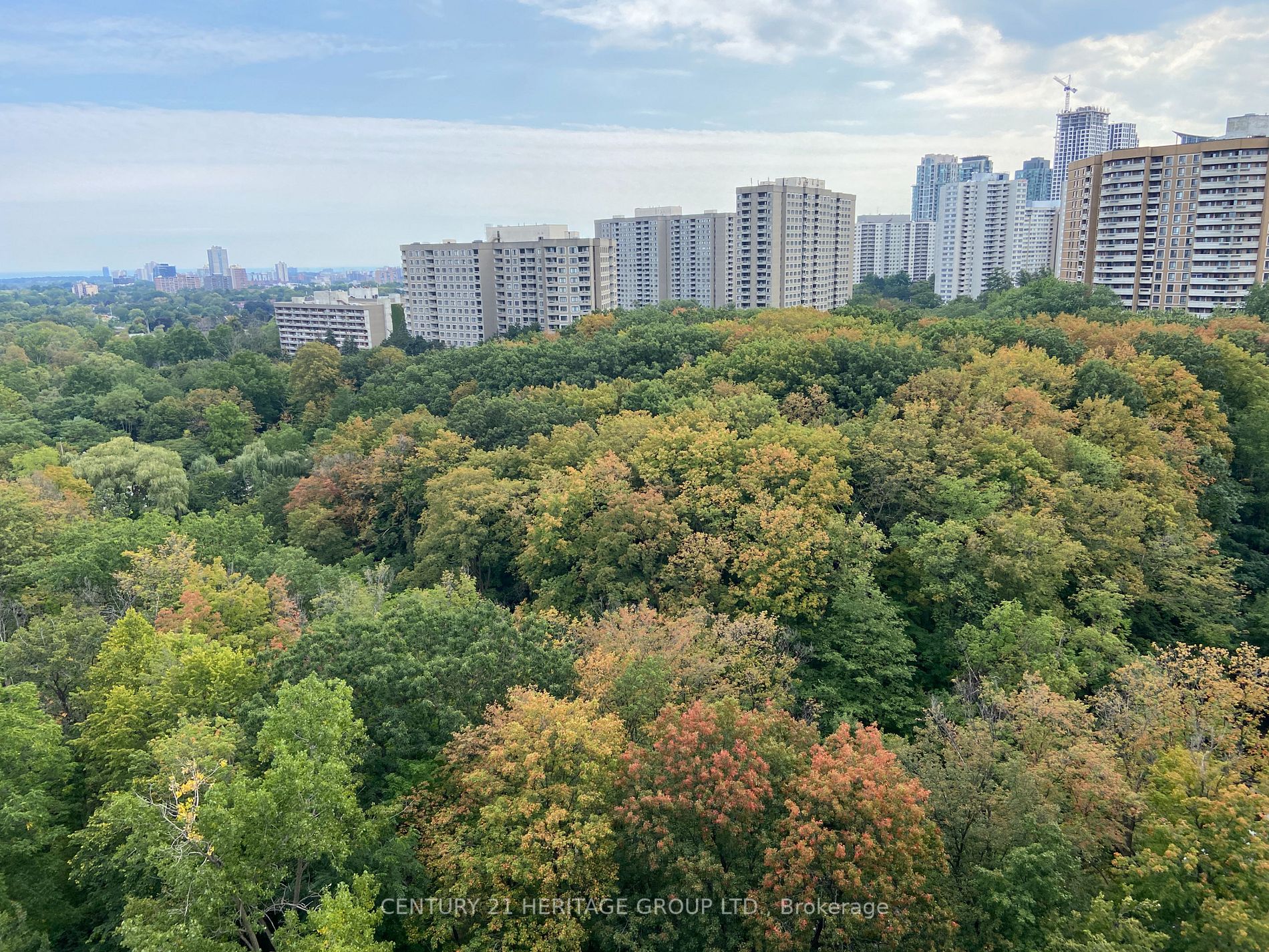 200 Burnhamthorpe Road E, #1304
