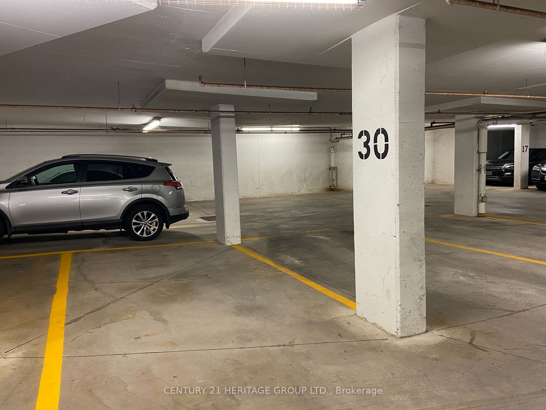 200 Burnhamthorpe Road E, #1304