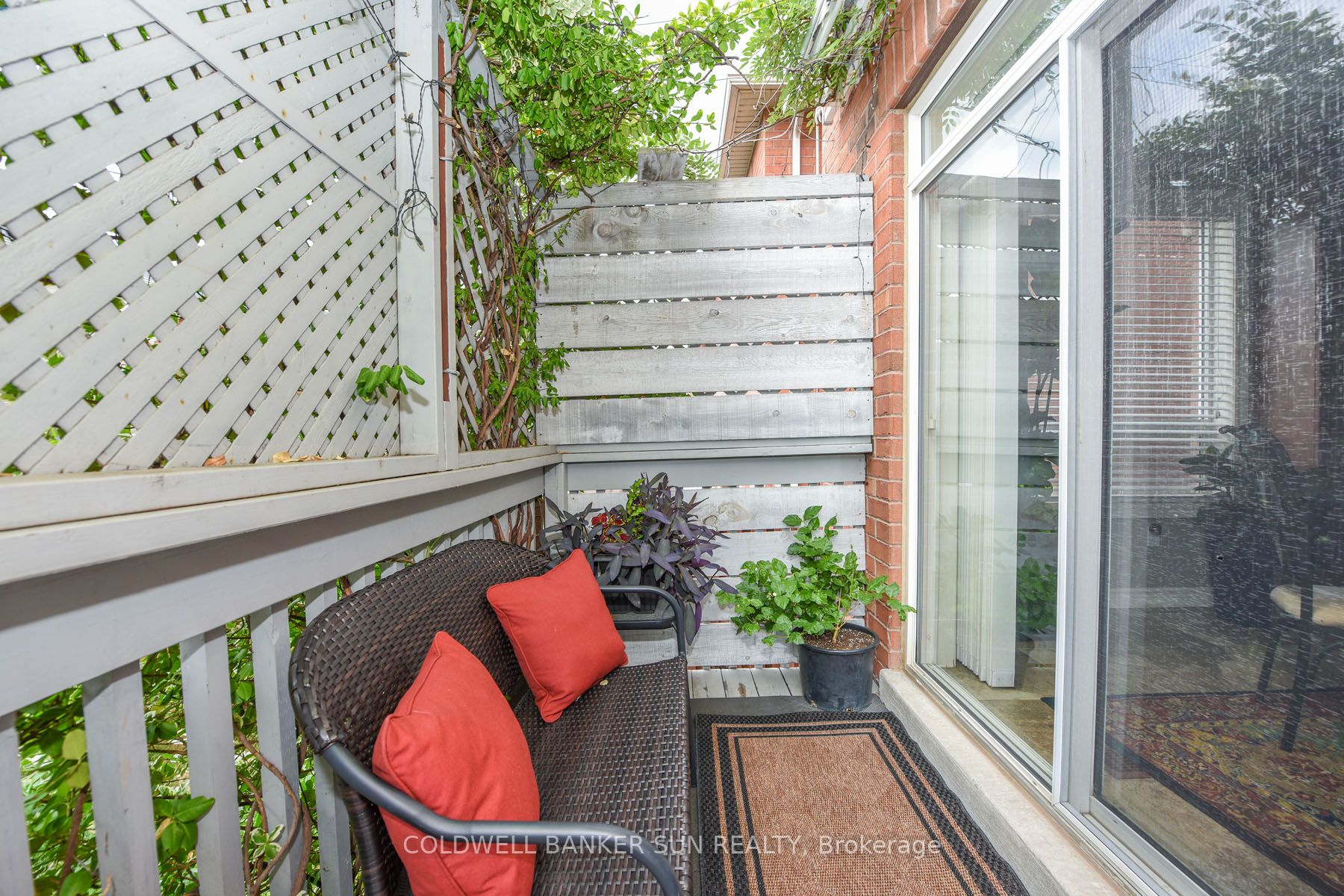 1059 Eager Road