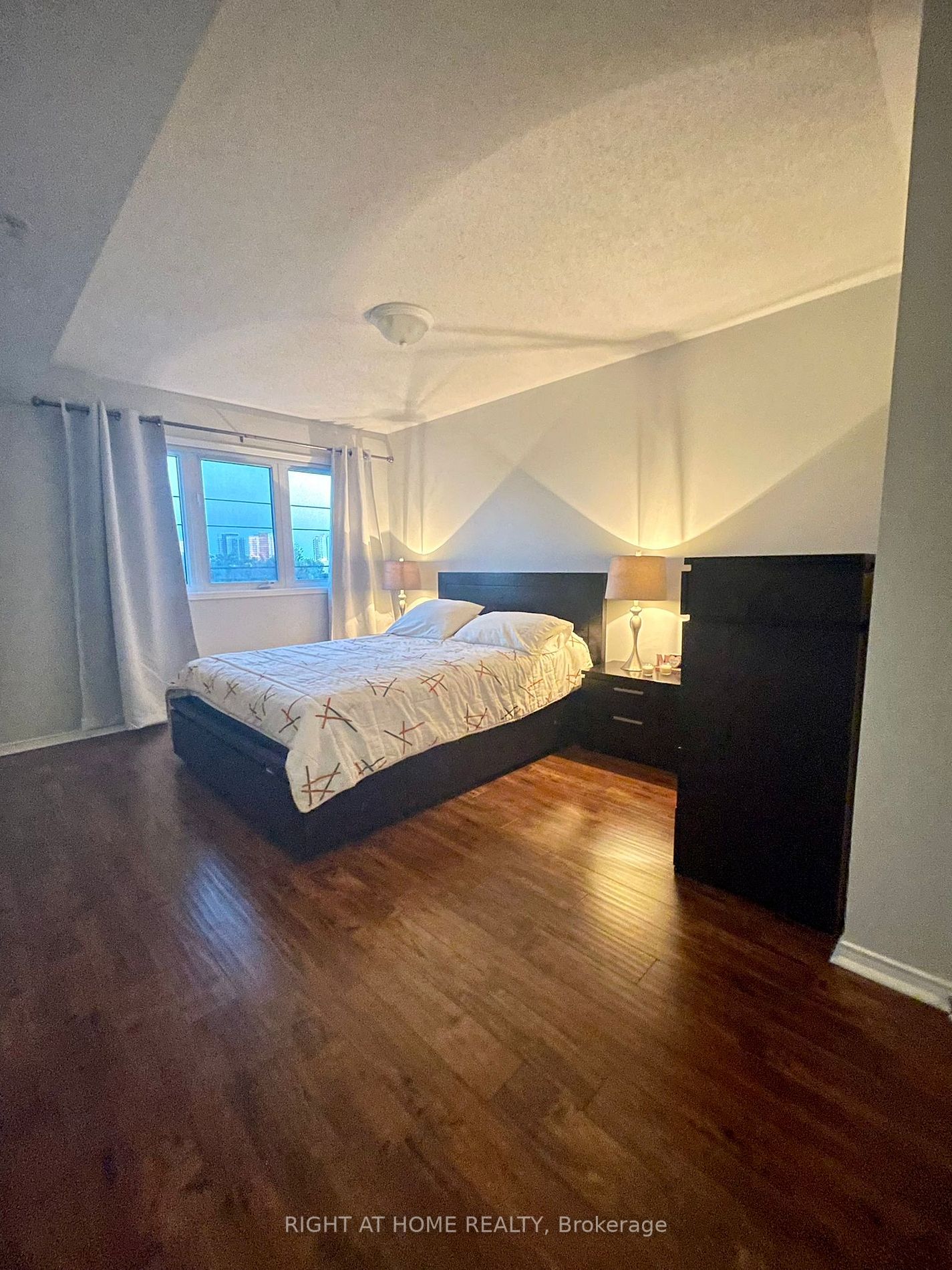 5100 Winston Churchill Boulevard, #208