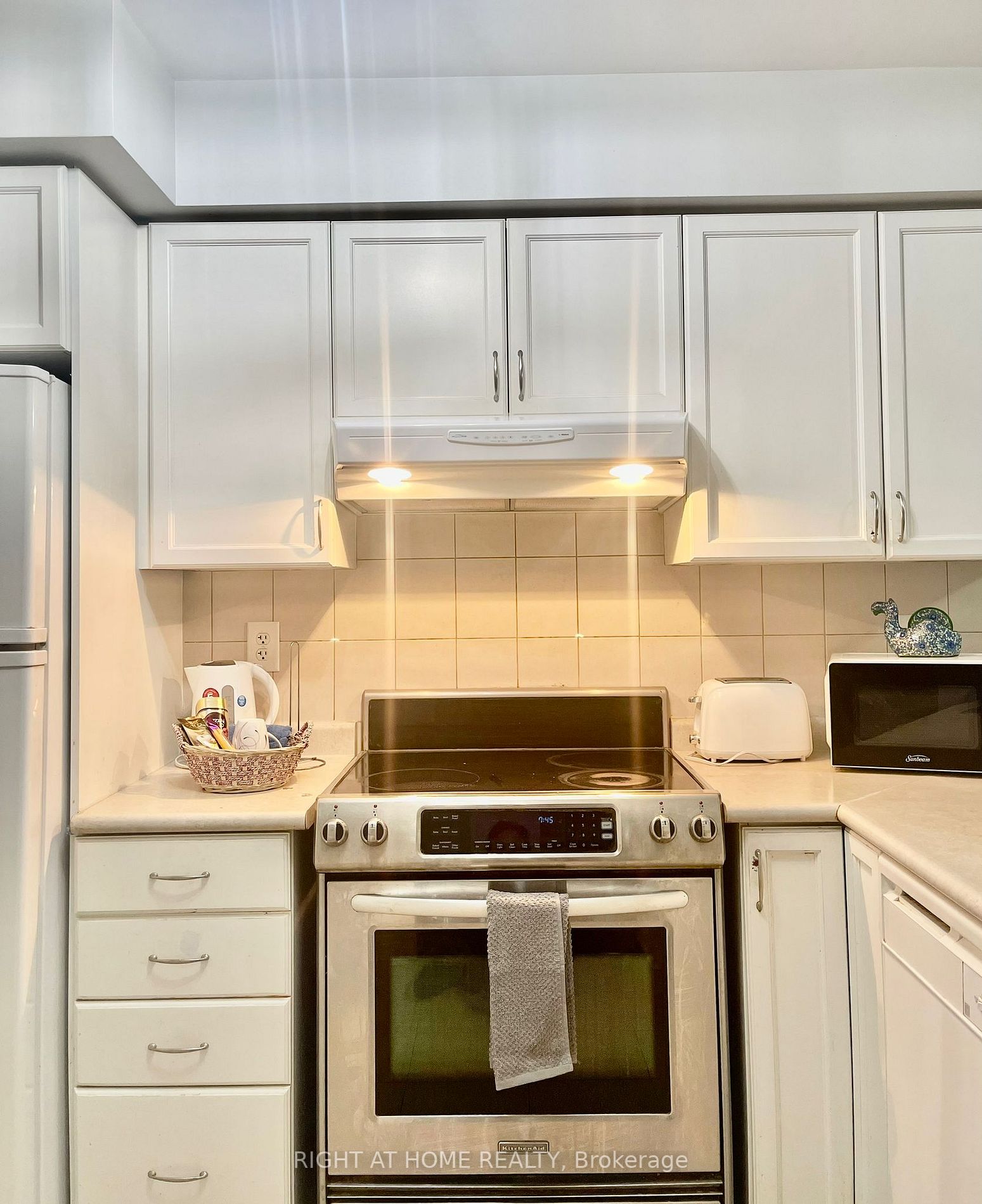5100 Winston Churchill Boulevard, #208