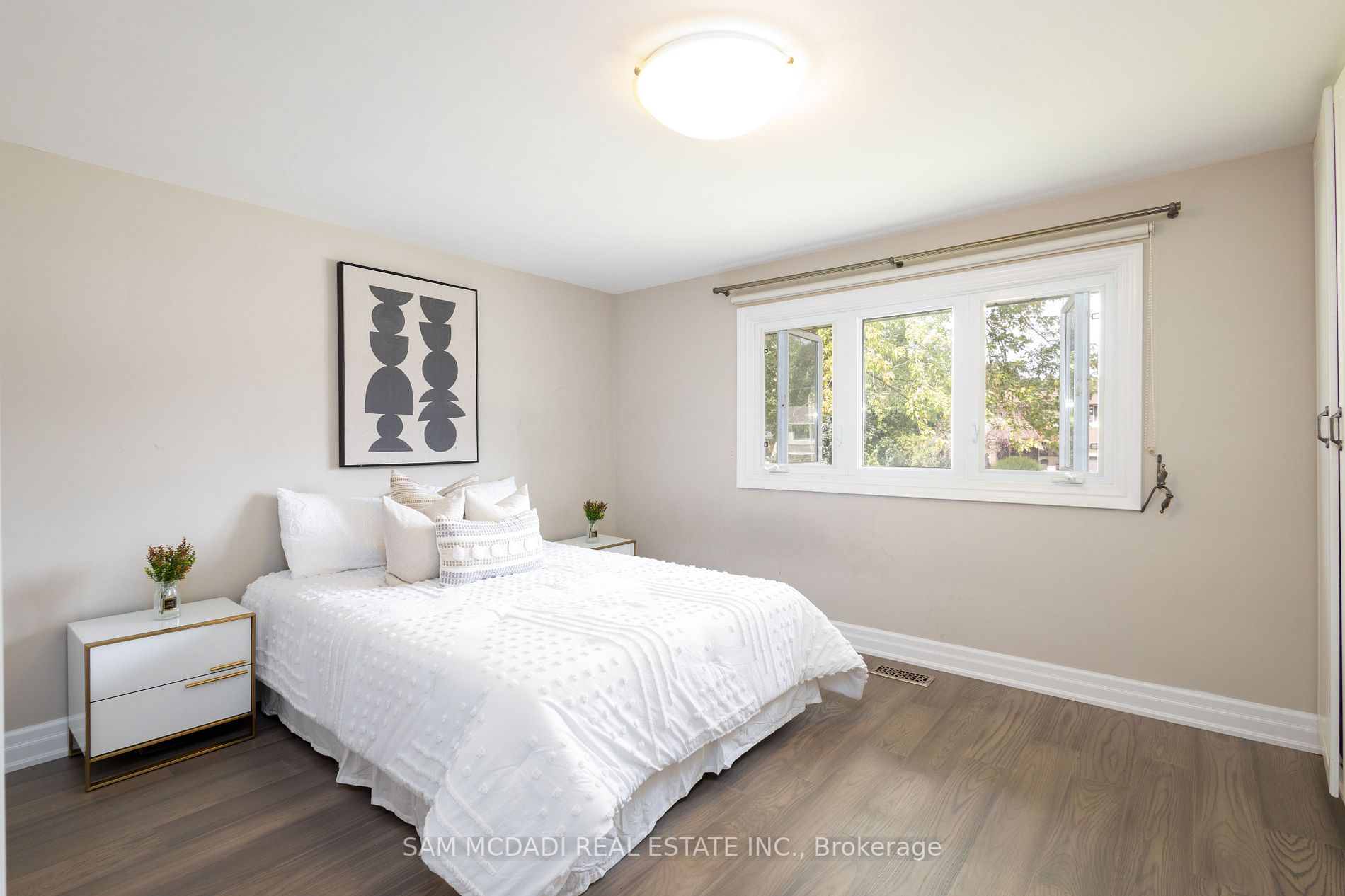 Listing W7009006 - Large Photo # 20