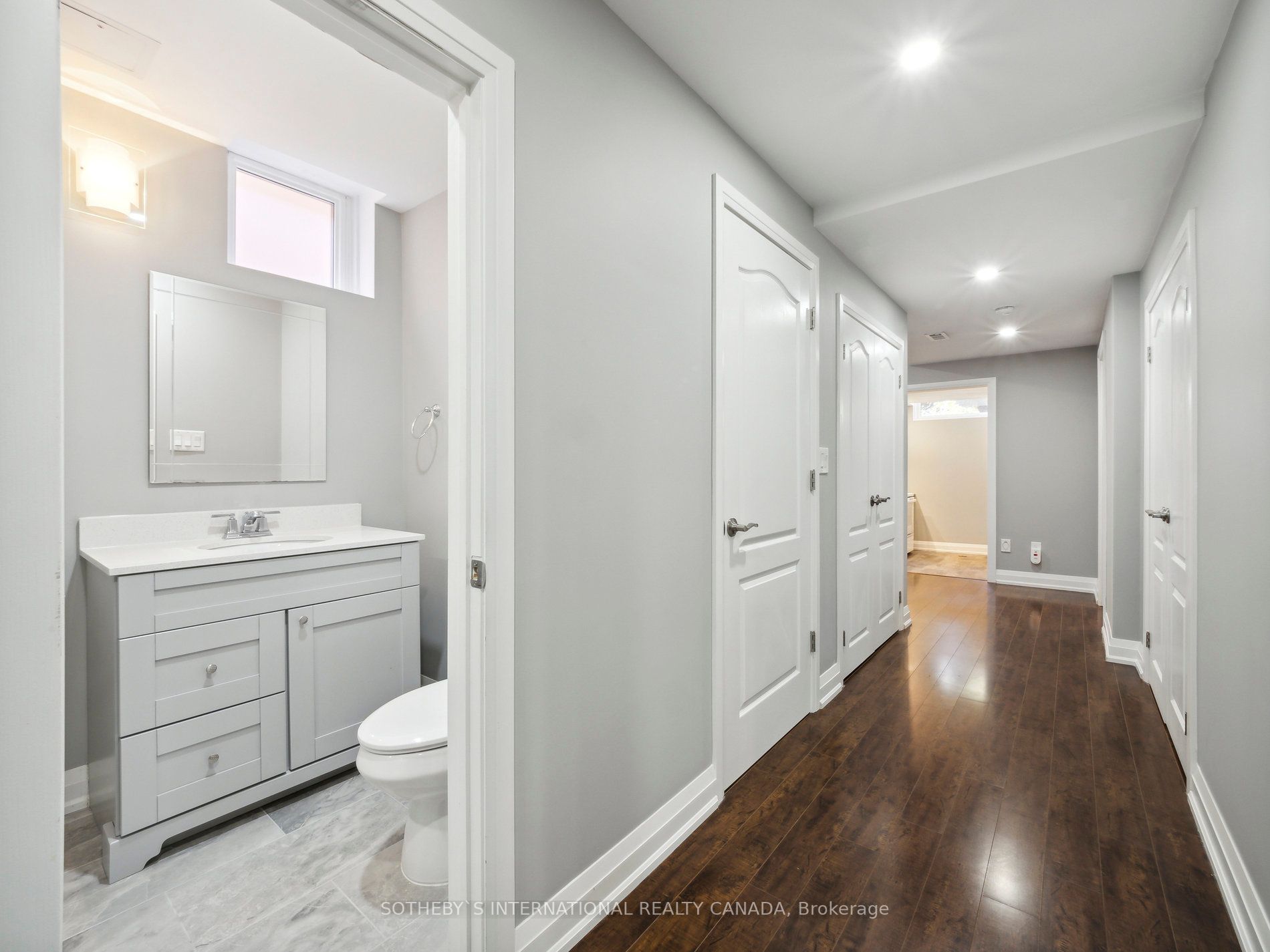 14 Laurelwood Cres, #Lower