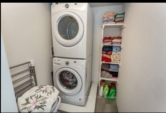 1 Beckenrose Court, #13