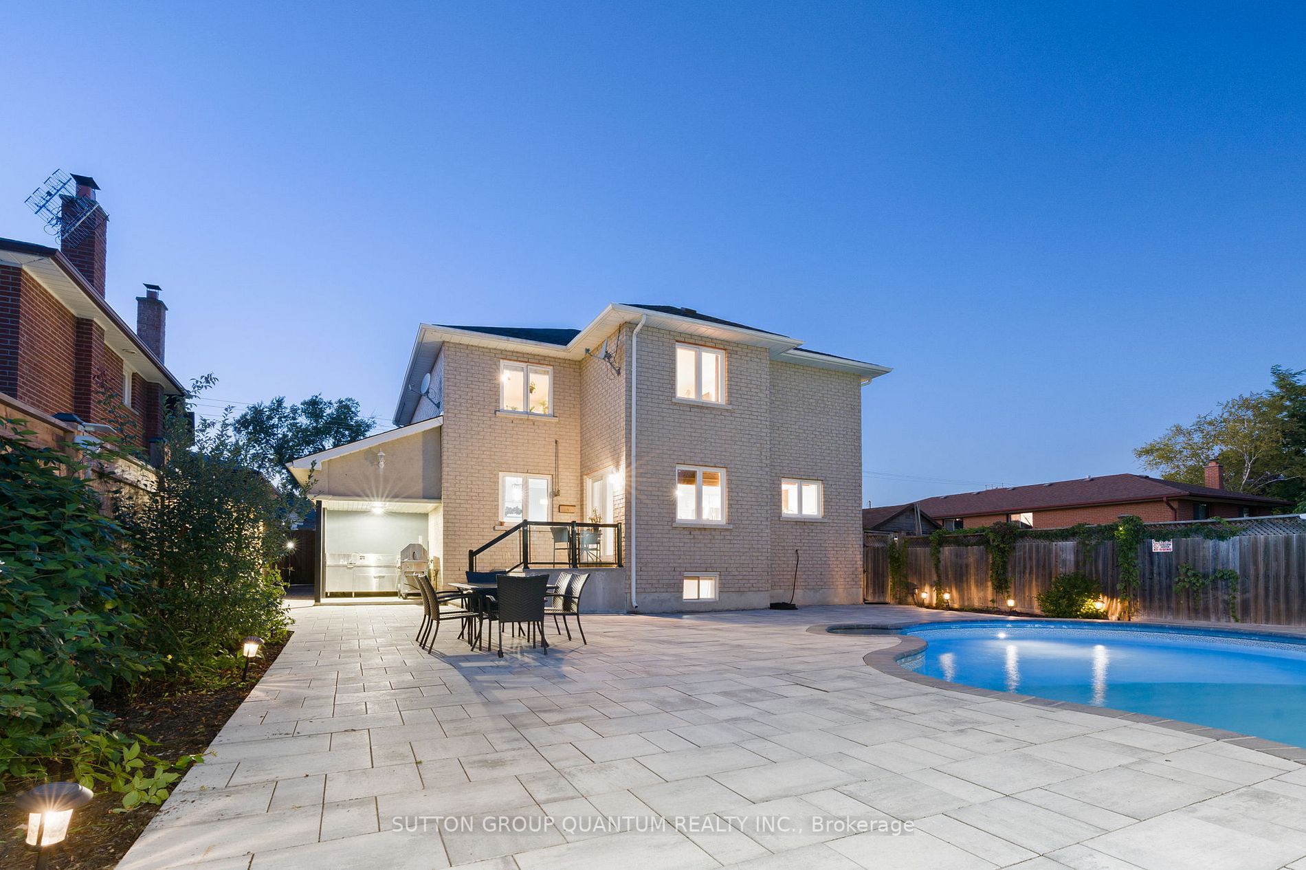 900 Atwater Ave