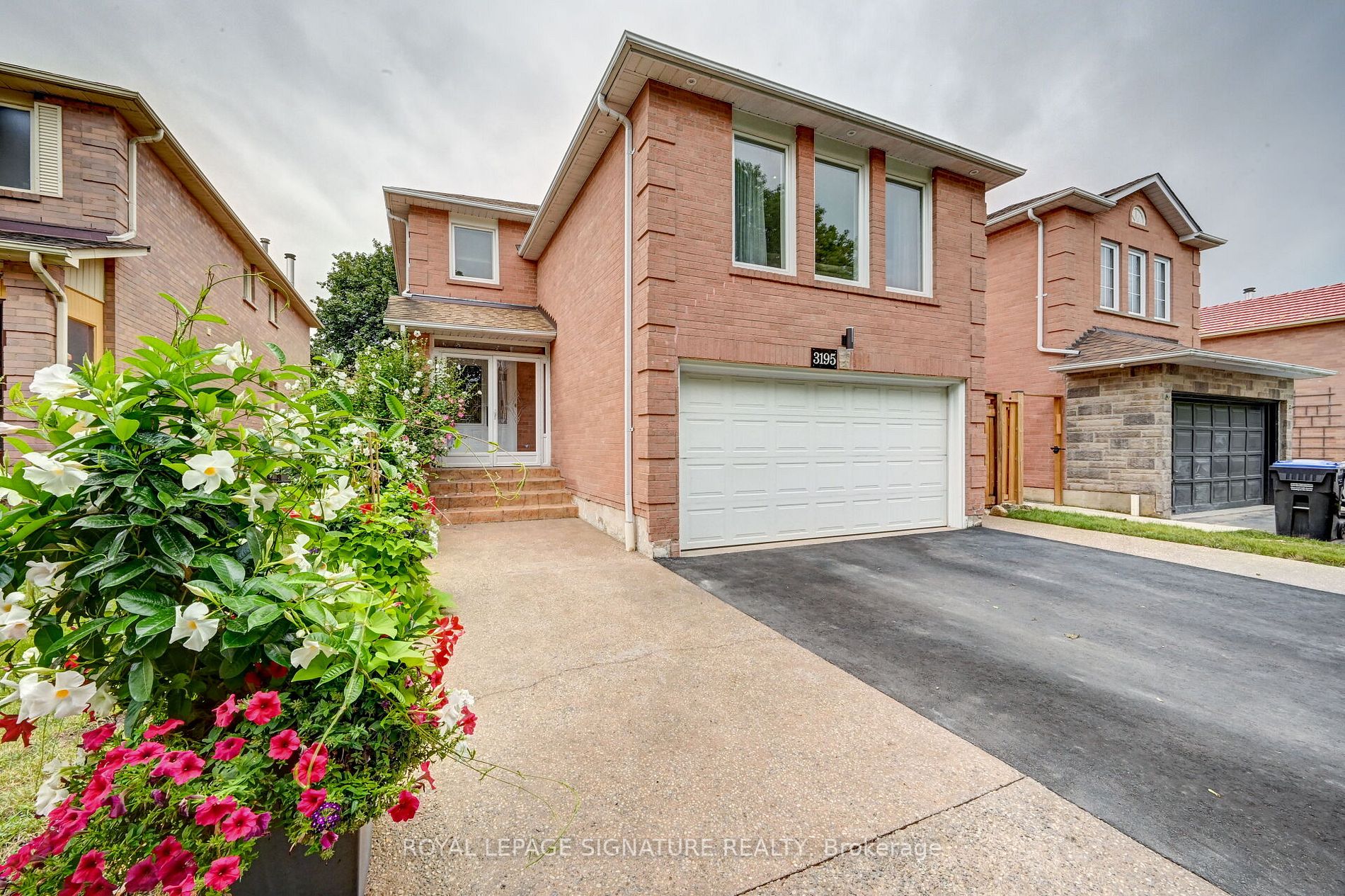 3195 Shadetree Dr