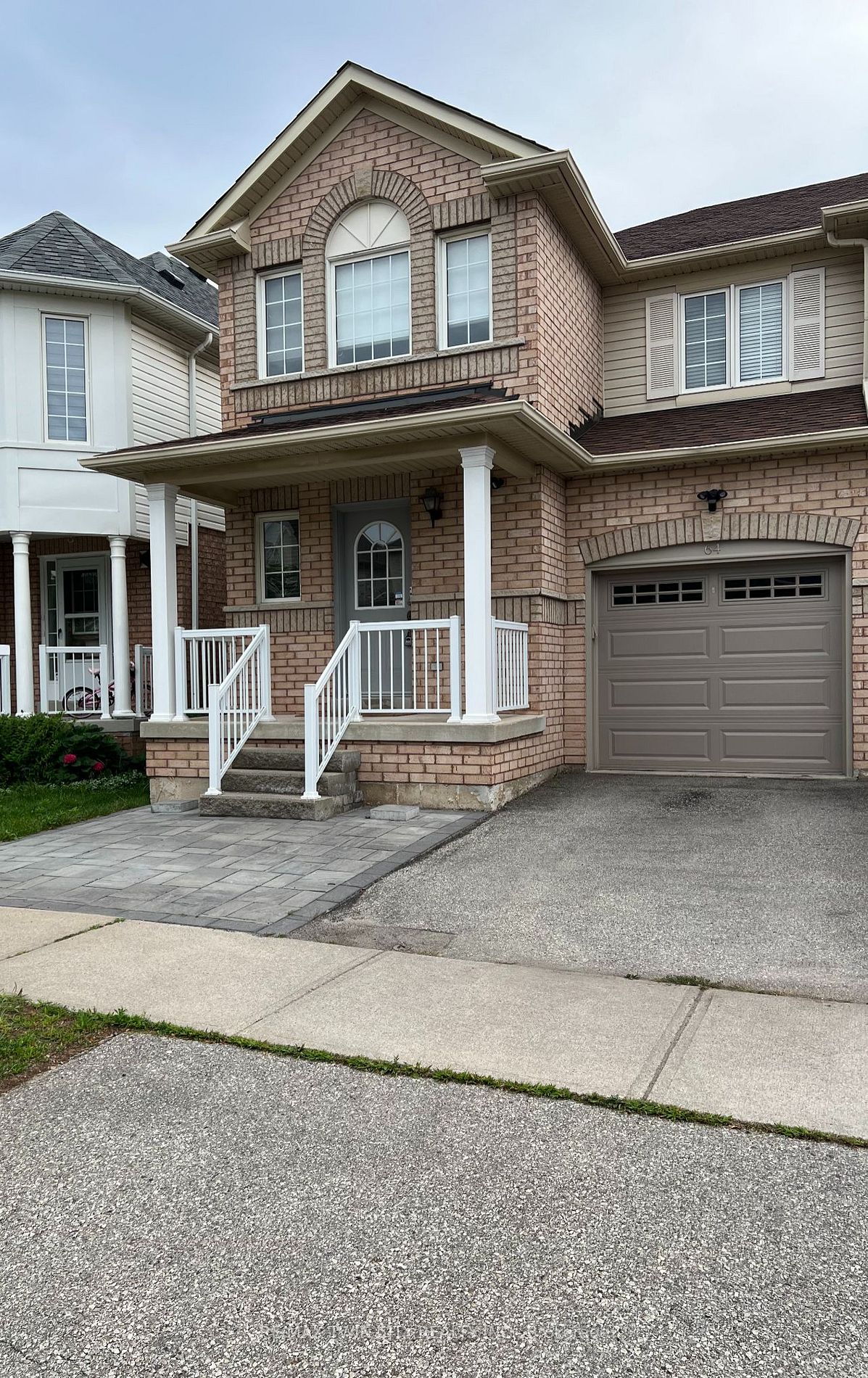 64 Livingston Rd