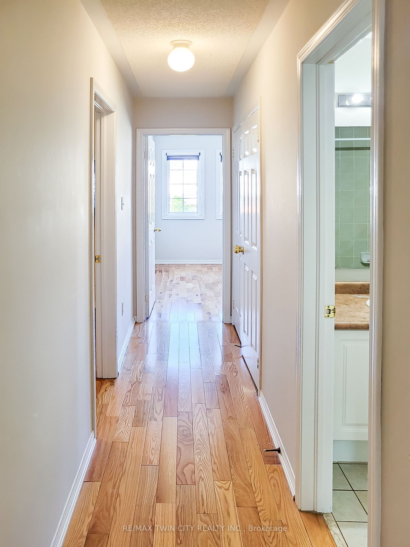 64 Livingston Rd