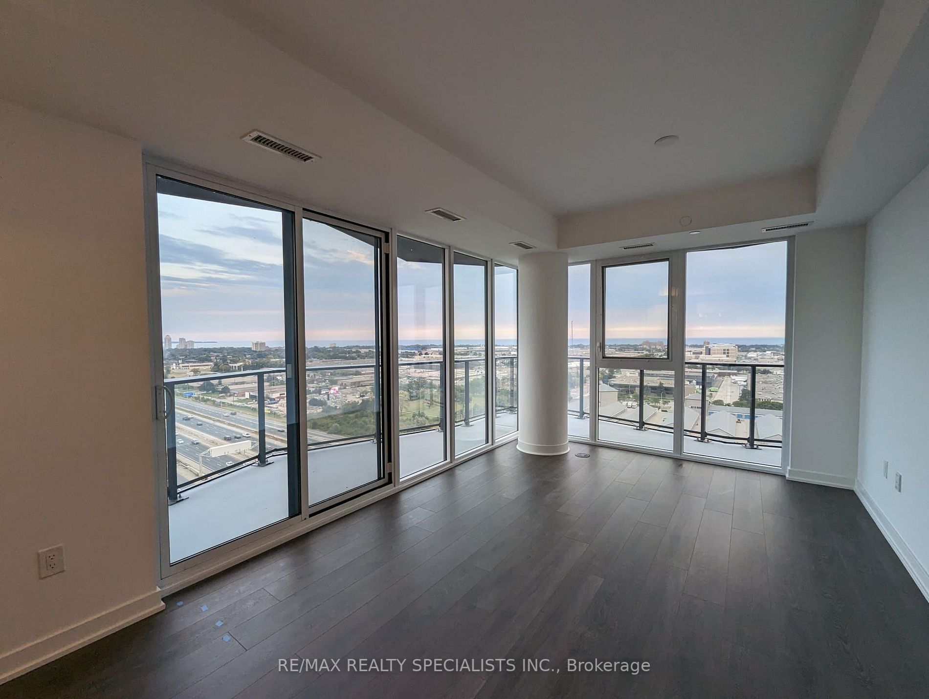 36 Zorra St, #1508
