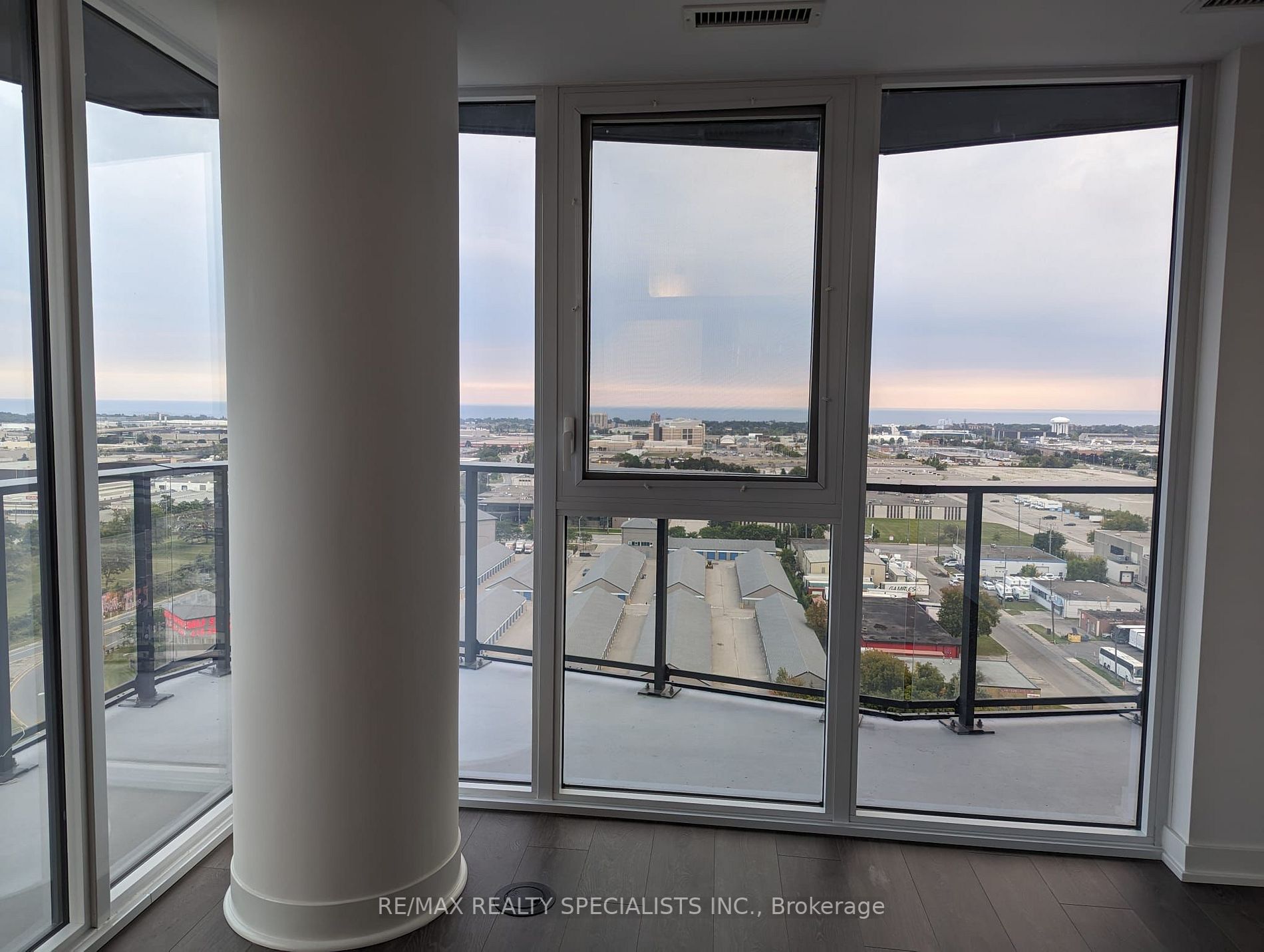 36 Zorra St, #1508