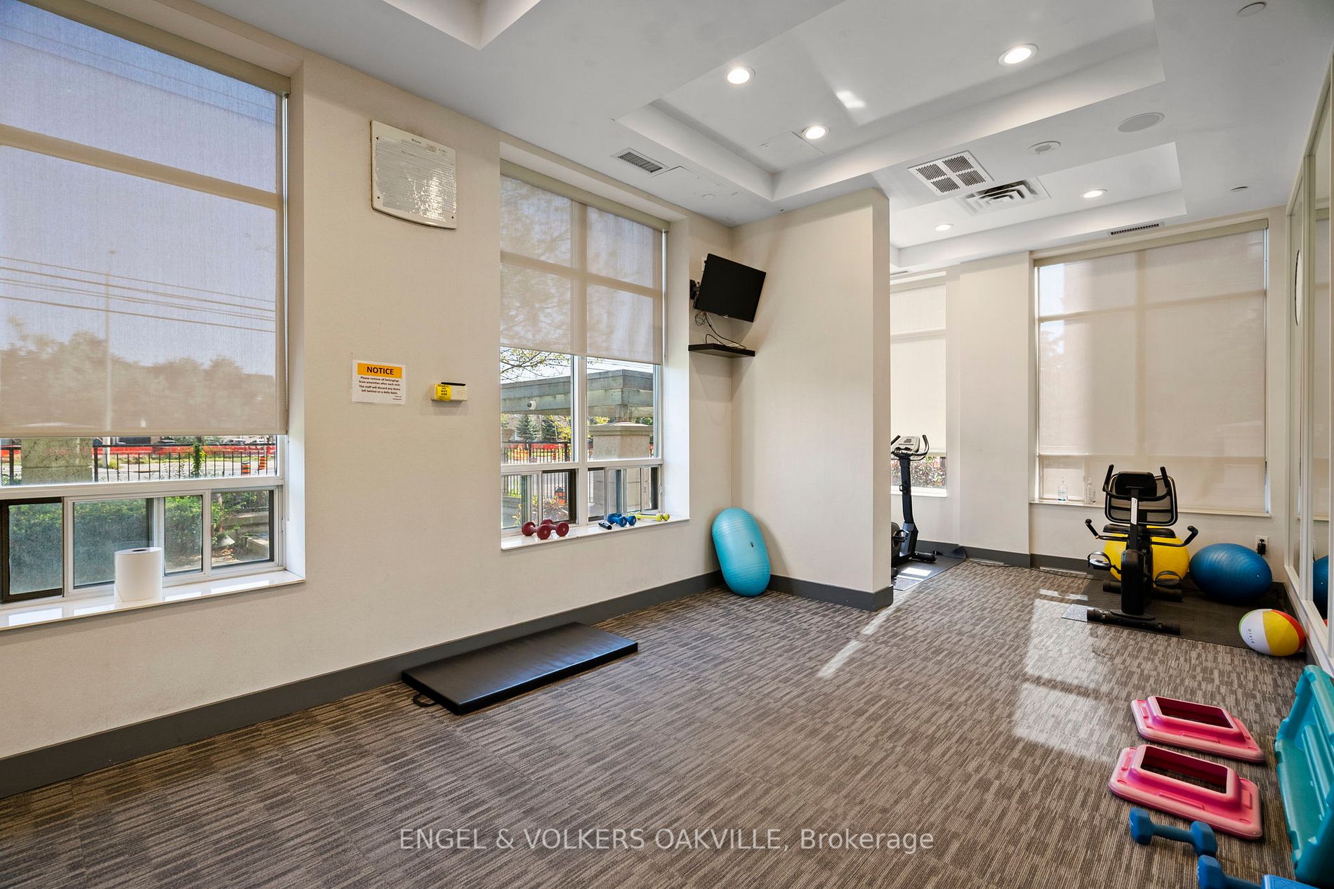 55 Strathaven Dr, #1810