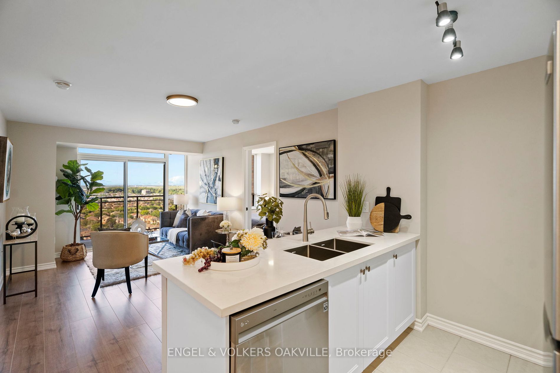 55 Strathaven Dr, #1810