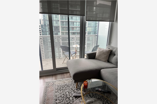 4065 Confederation Pkwy, Mississauga