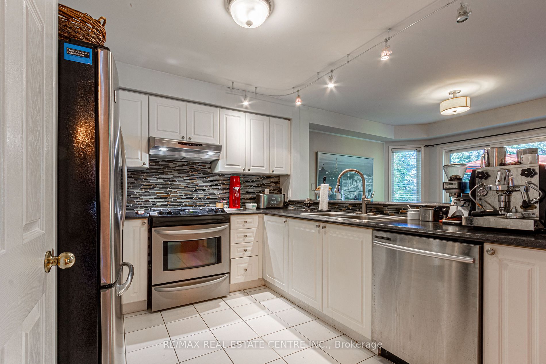44 Curry Cres