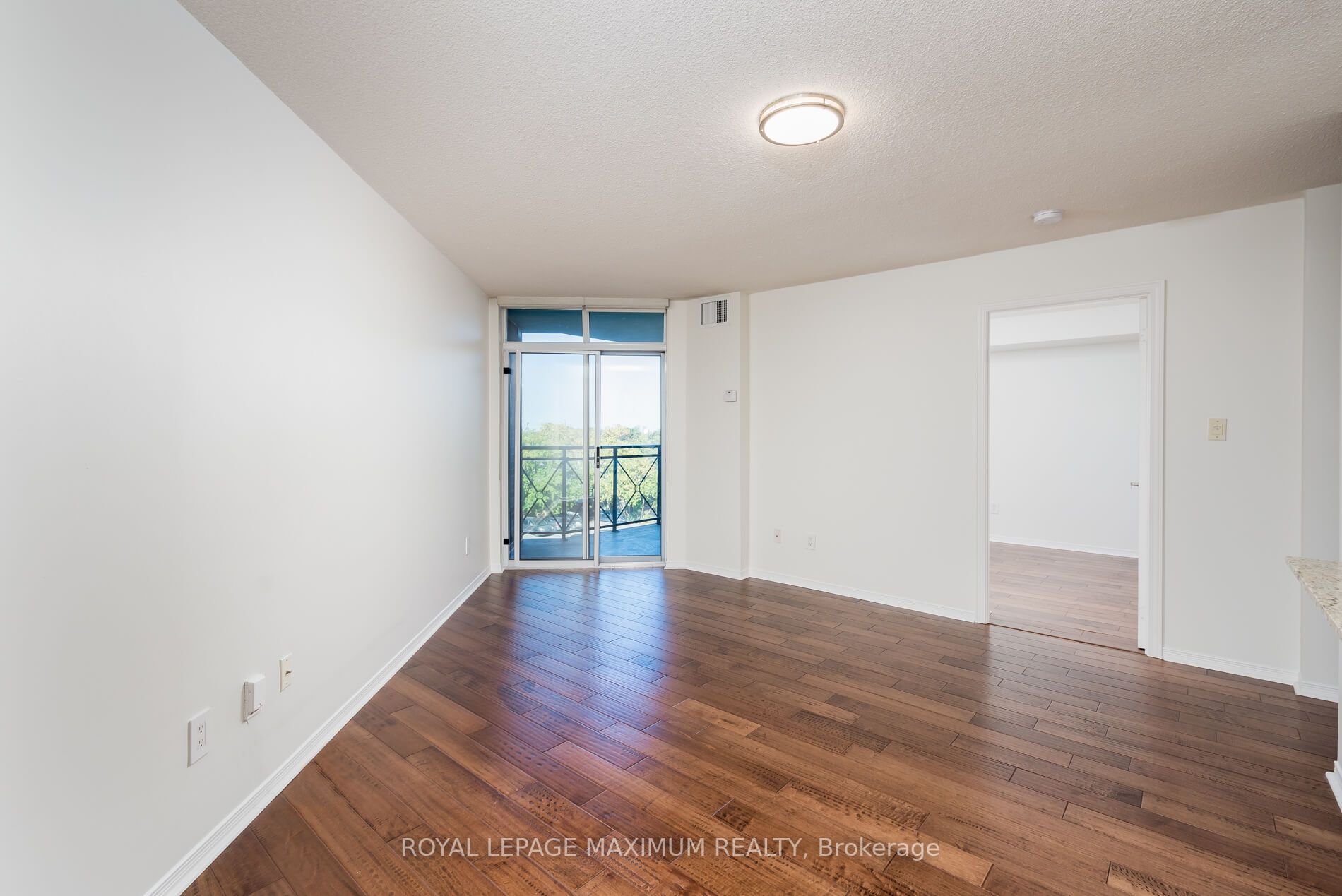 2772 Keele St, #416