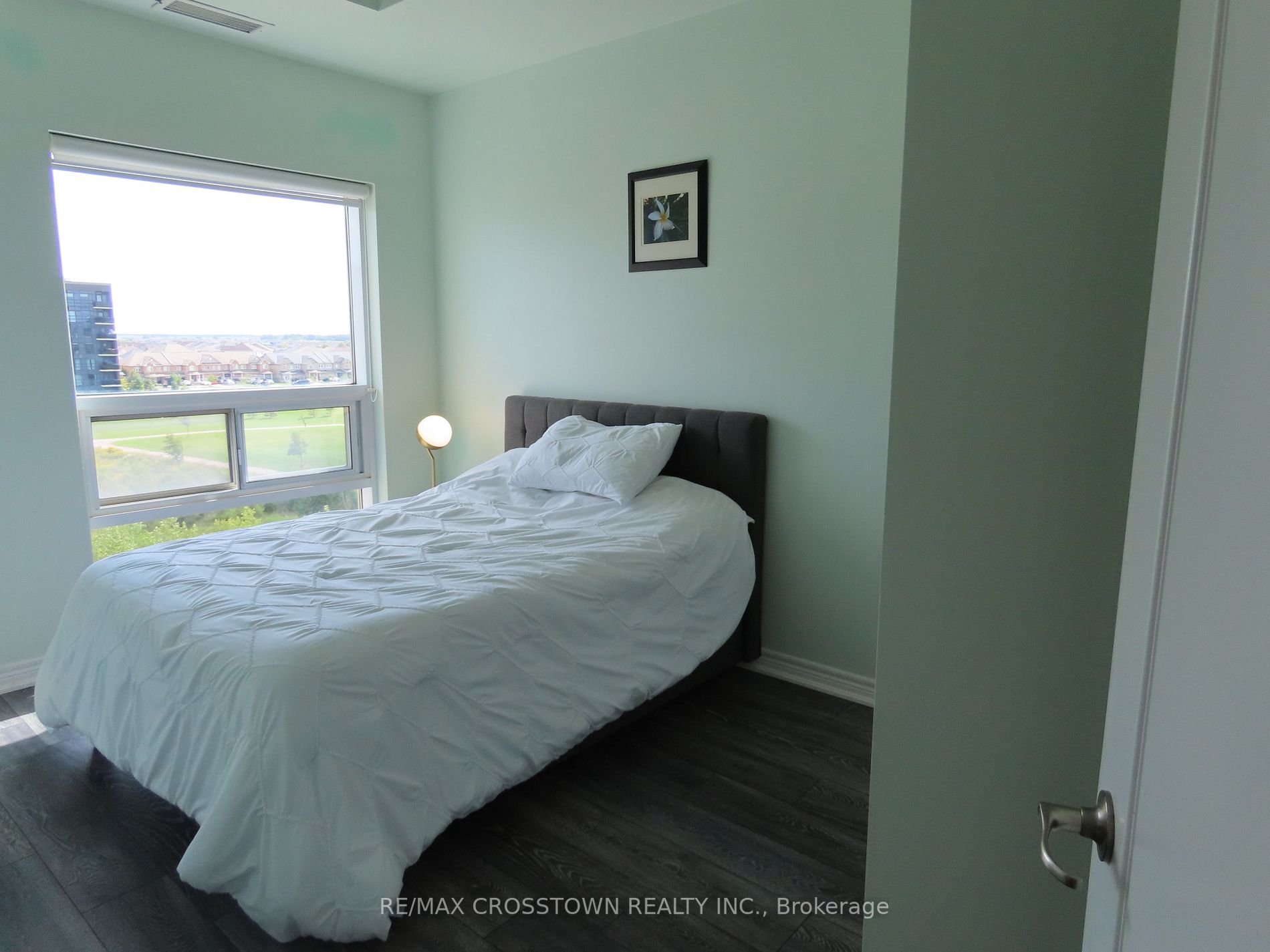 1421 Costigan Rd N, #601