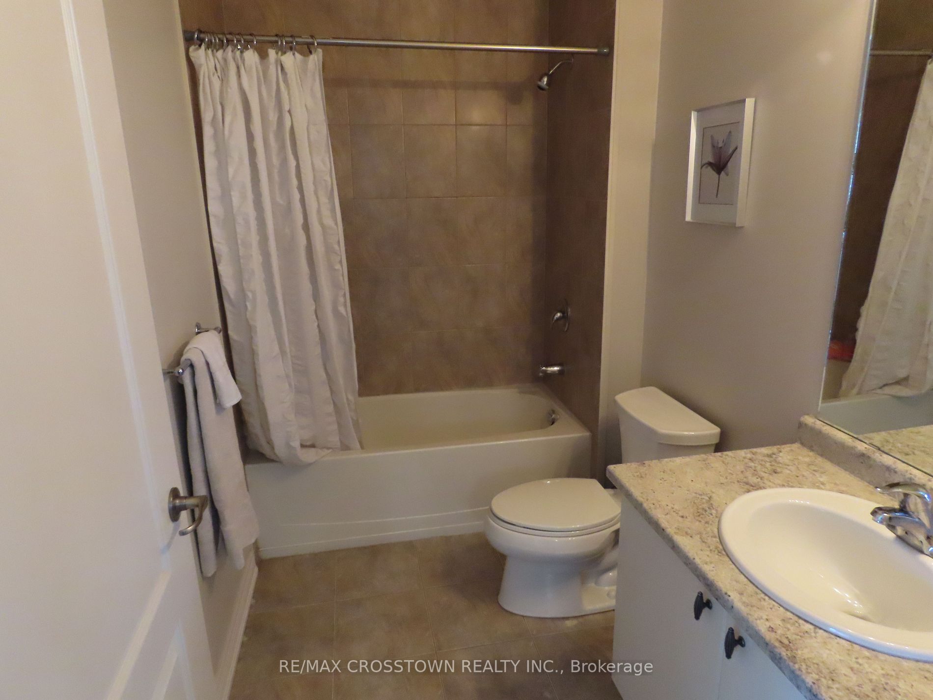 1421 Costigan Rd N, #601