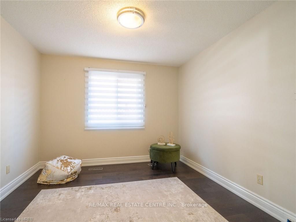 1442 Winterbourne Dr