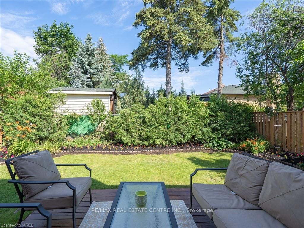 1442 Winterbourne Dr