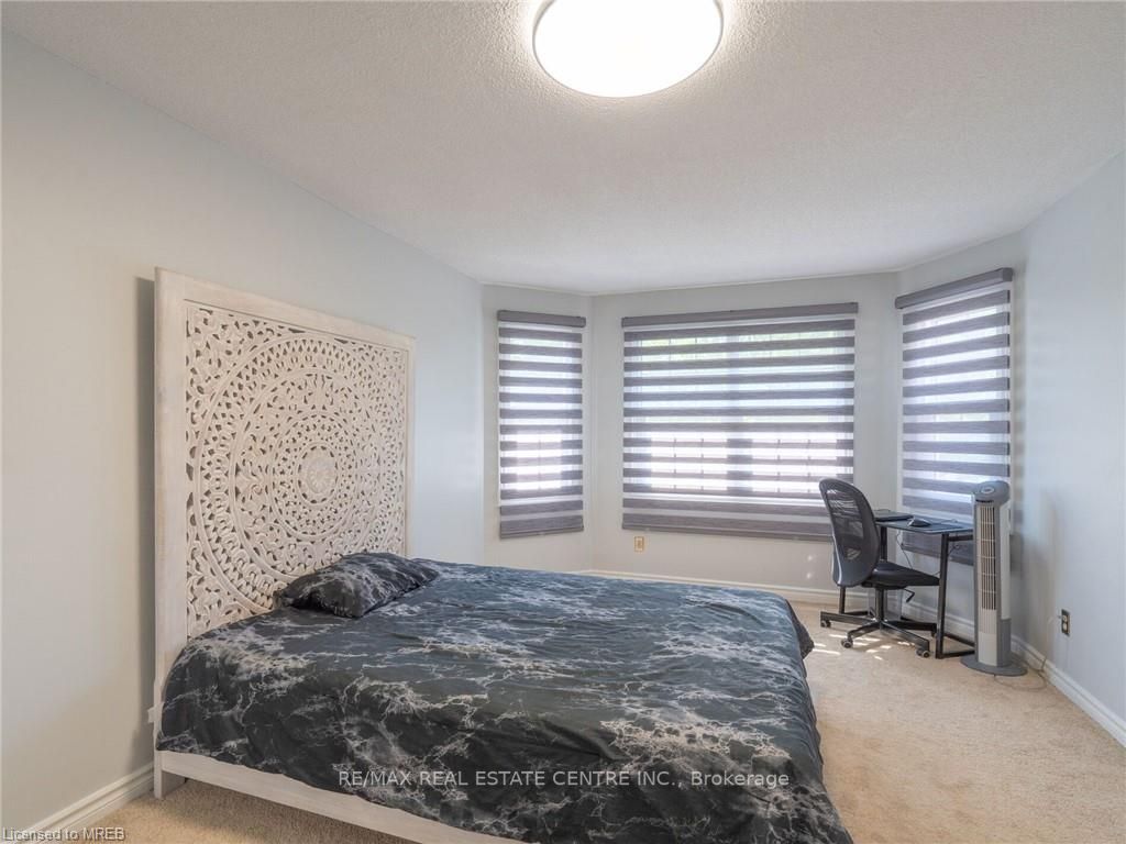 1442 Winterbourne Dr