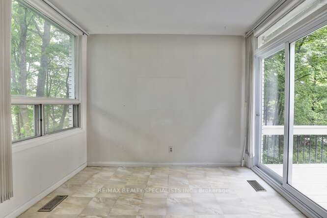 2411 Hammond Rd