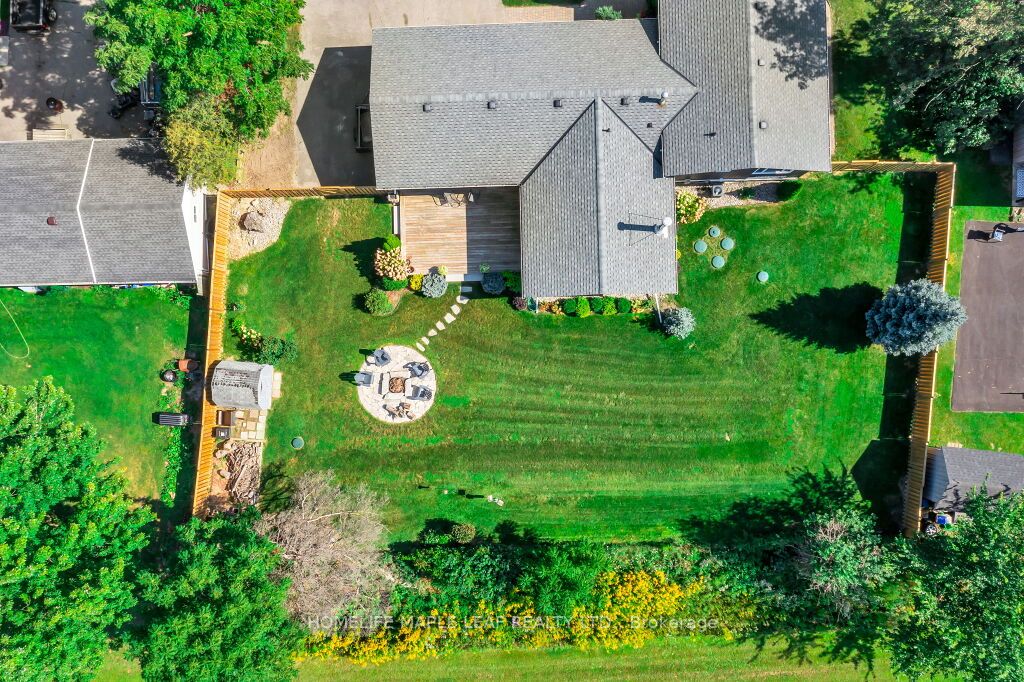 7621 5 side Road