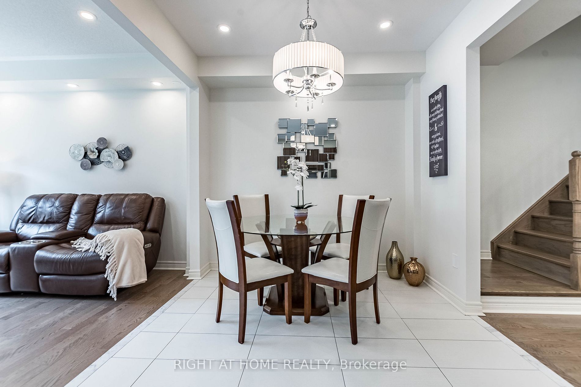 1076 Urell Way