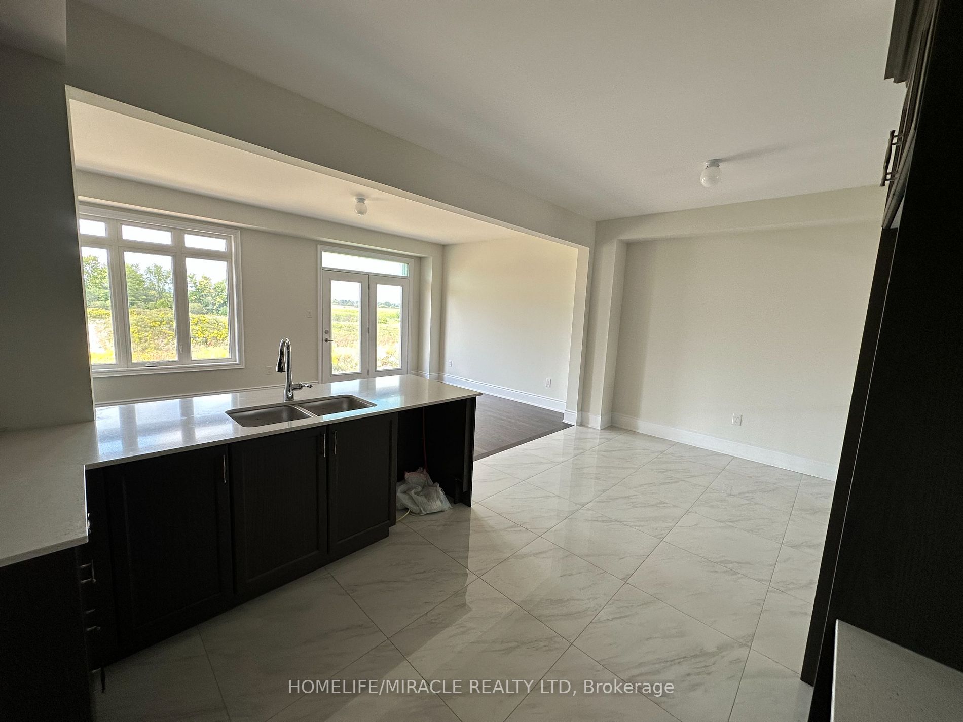 50 Foxsparrow Road