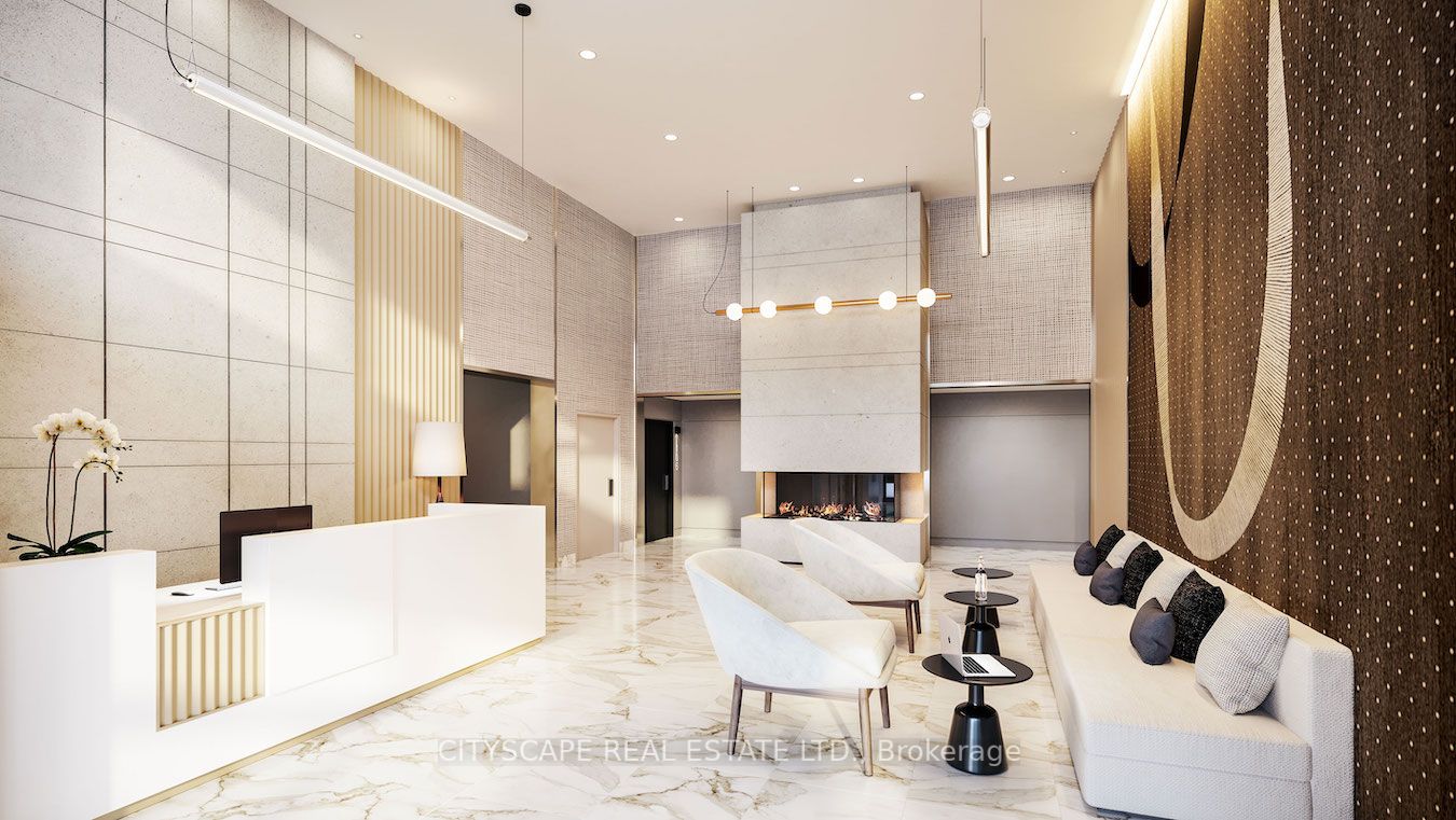 460 Gordon Krantz Ave, #611