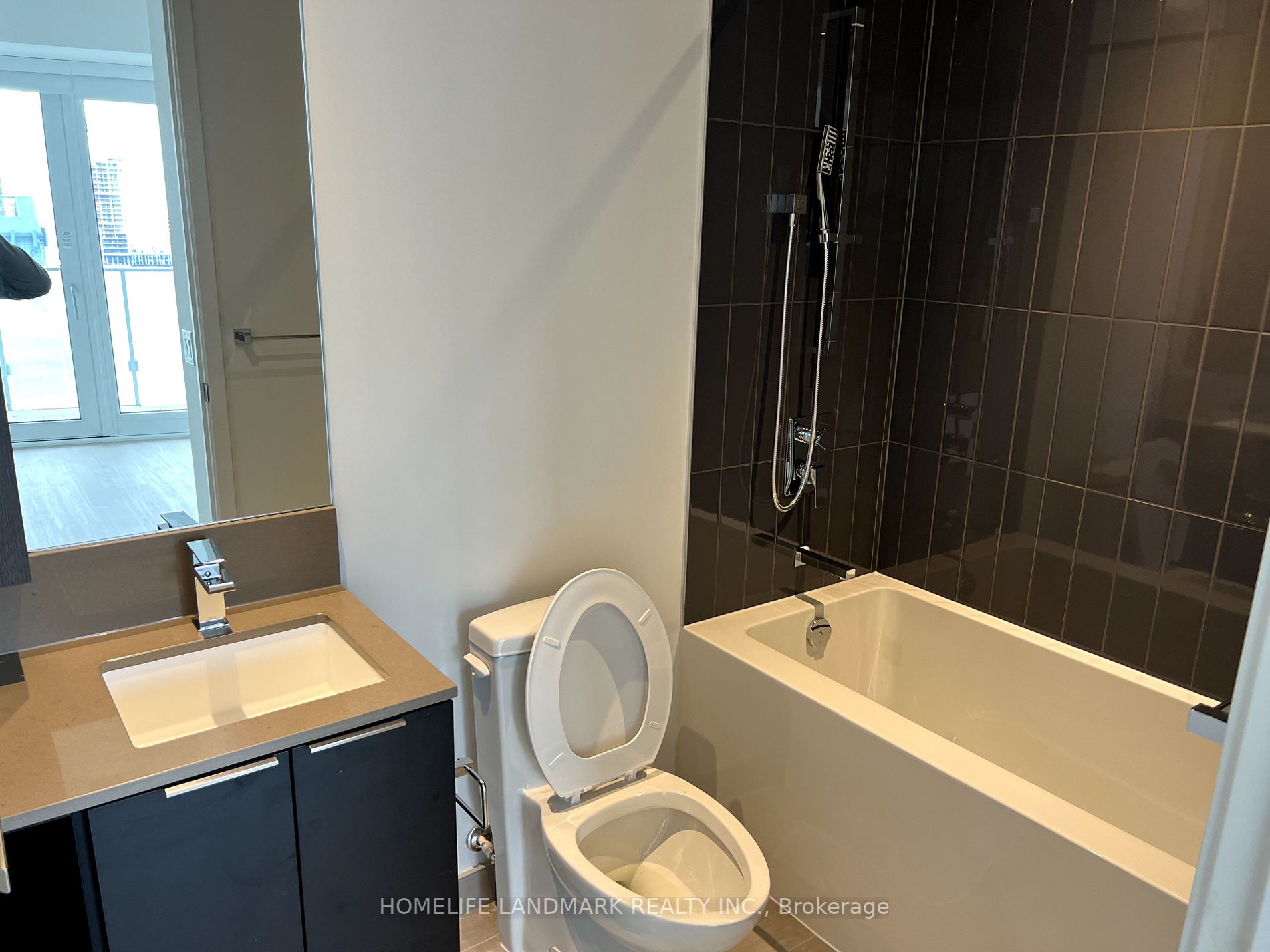 3900 Confederation Parkway, #1501