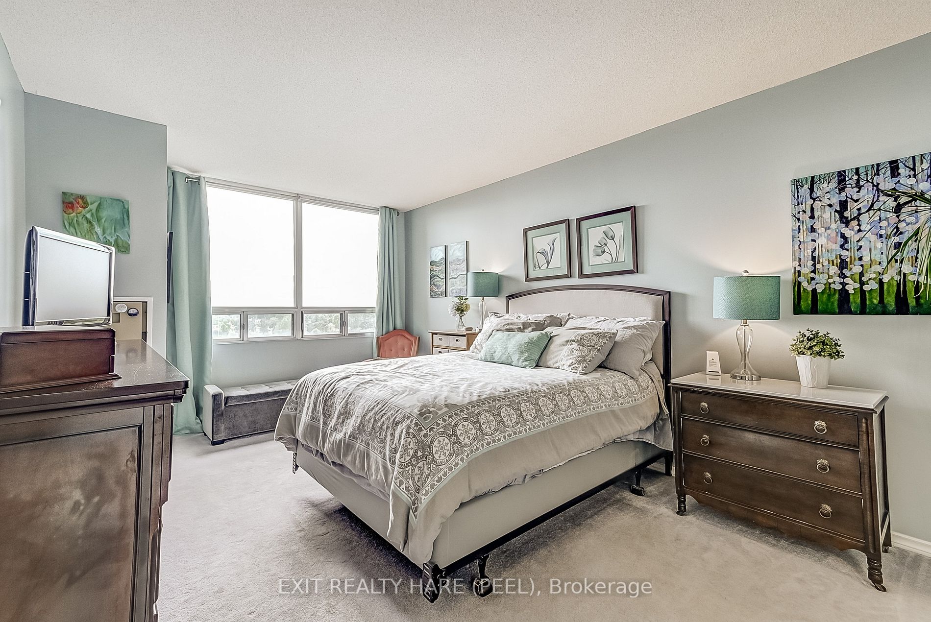 330 Mill St S, #906