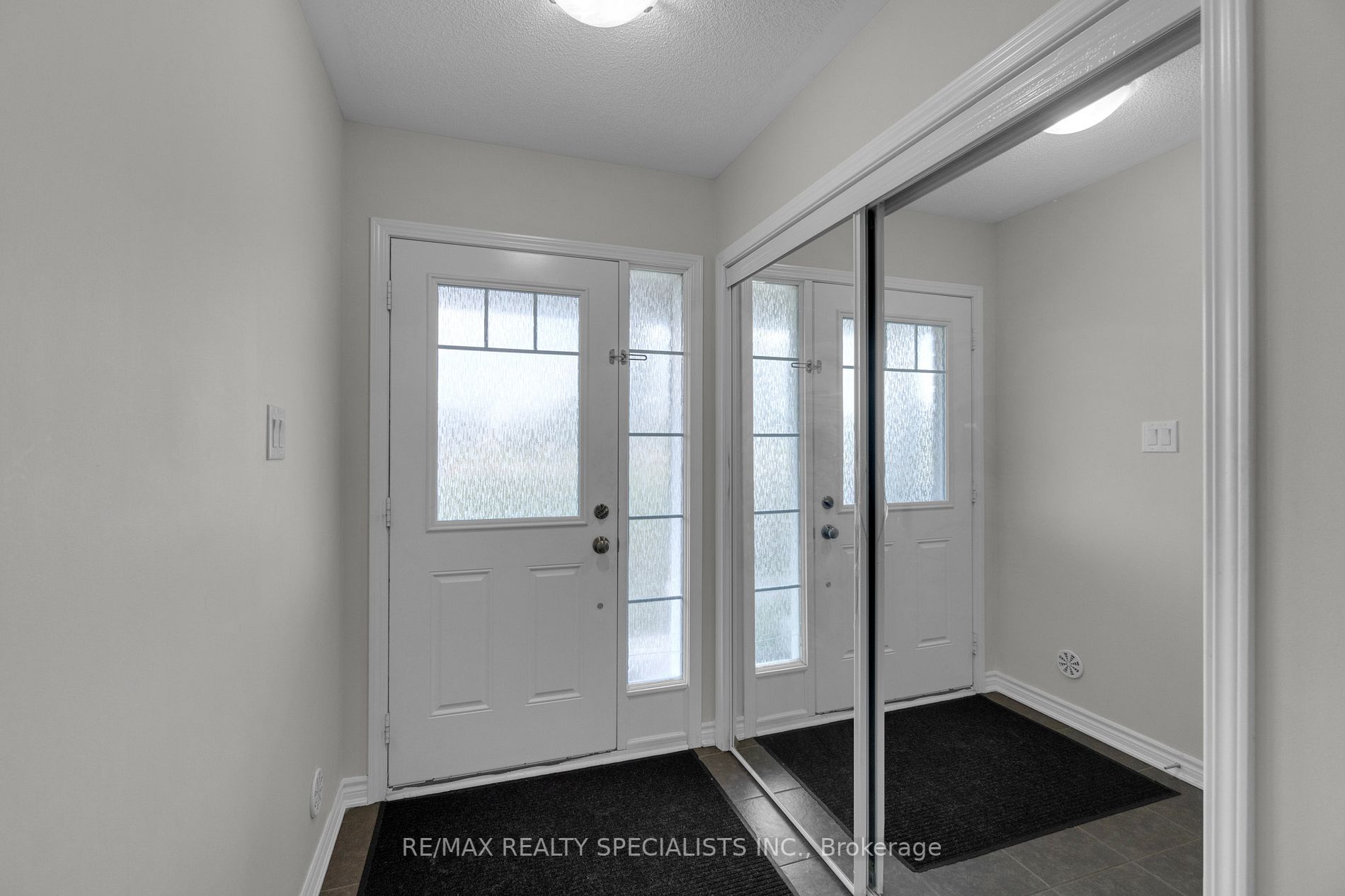 8 Toledo Lane