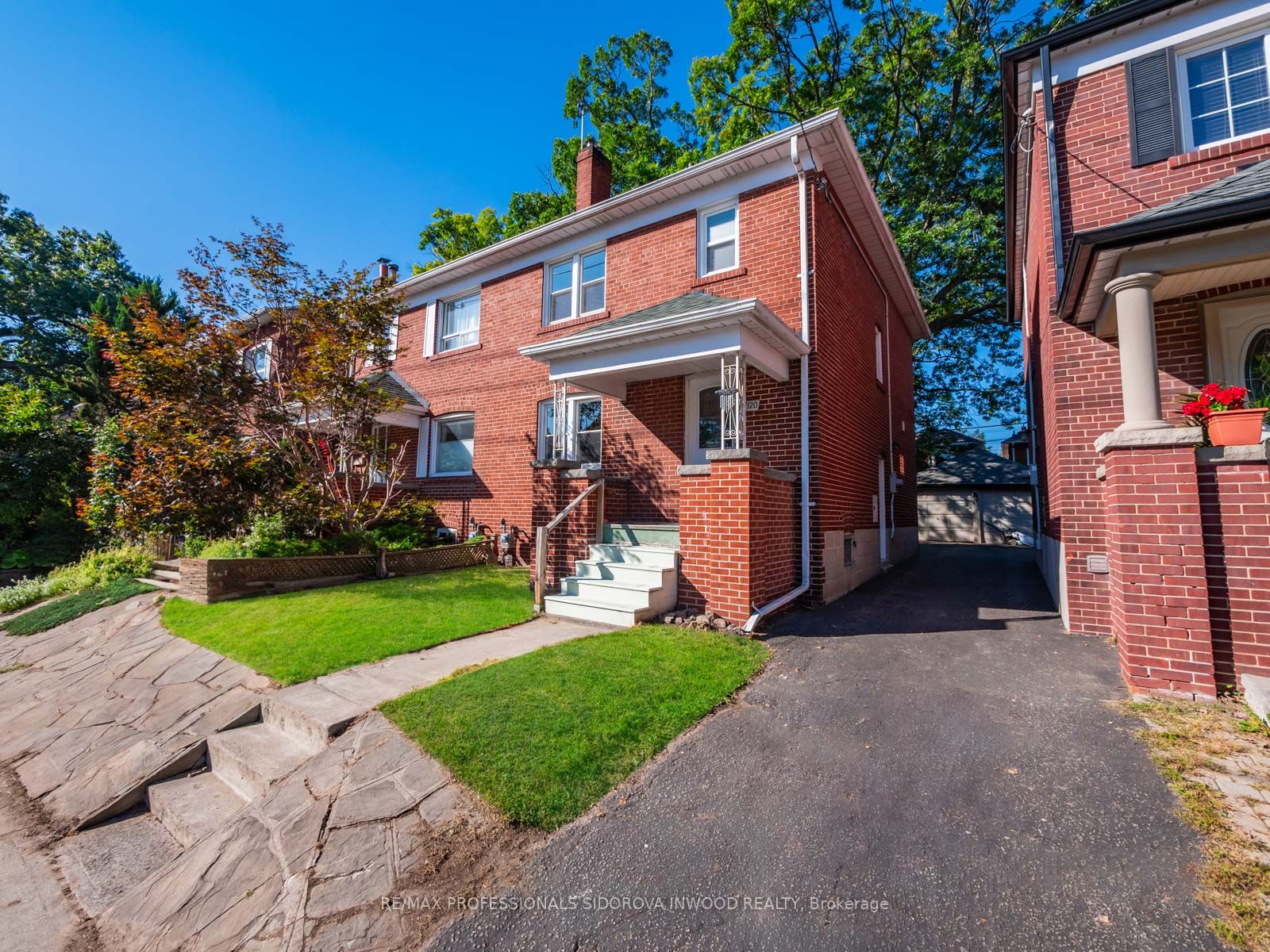 120 Jane St