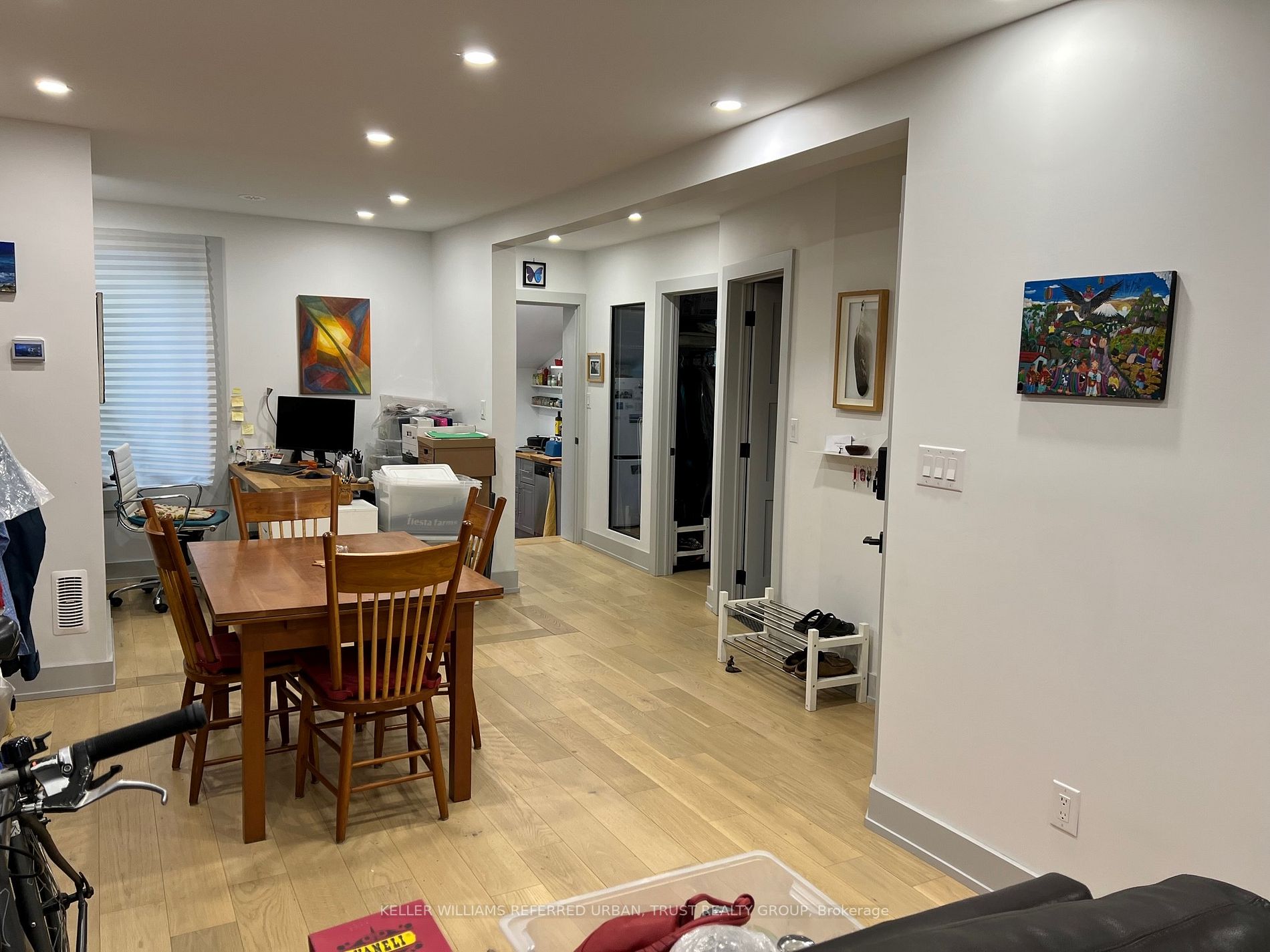 266 Roncesvalles Ave