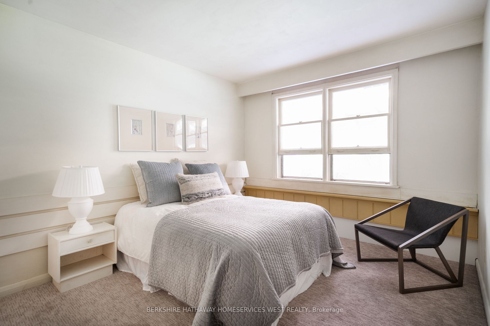 114 Rathburn Rd