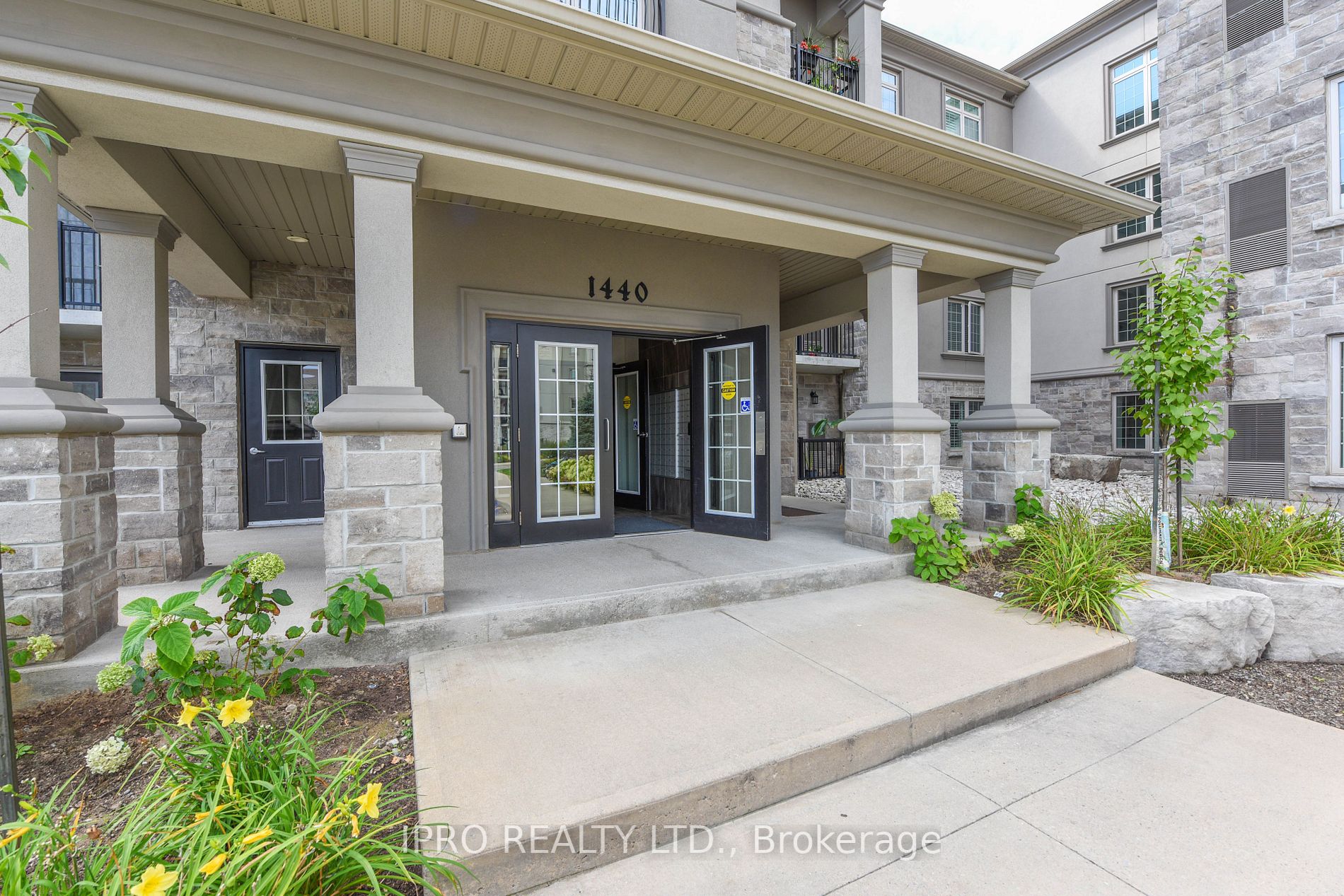 1440 Main St, #101