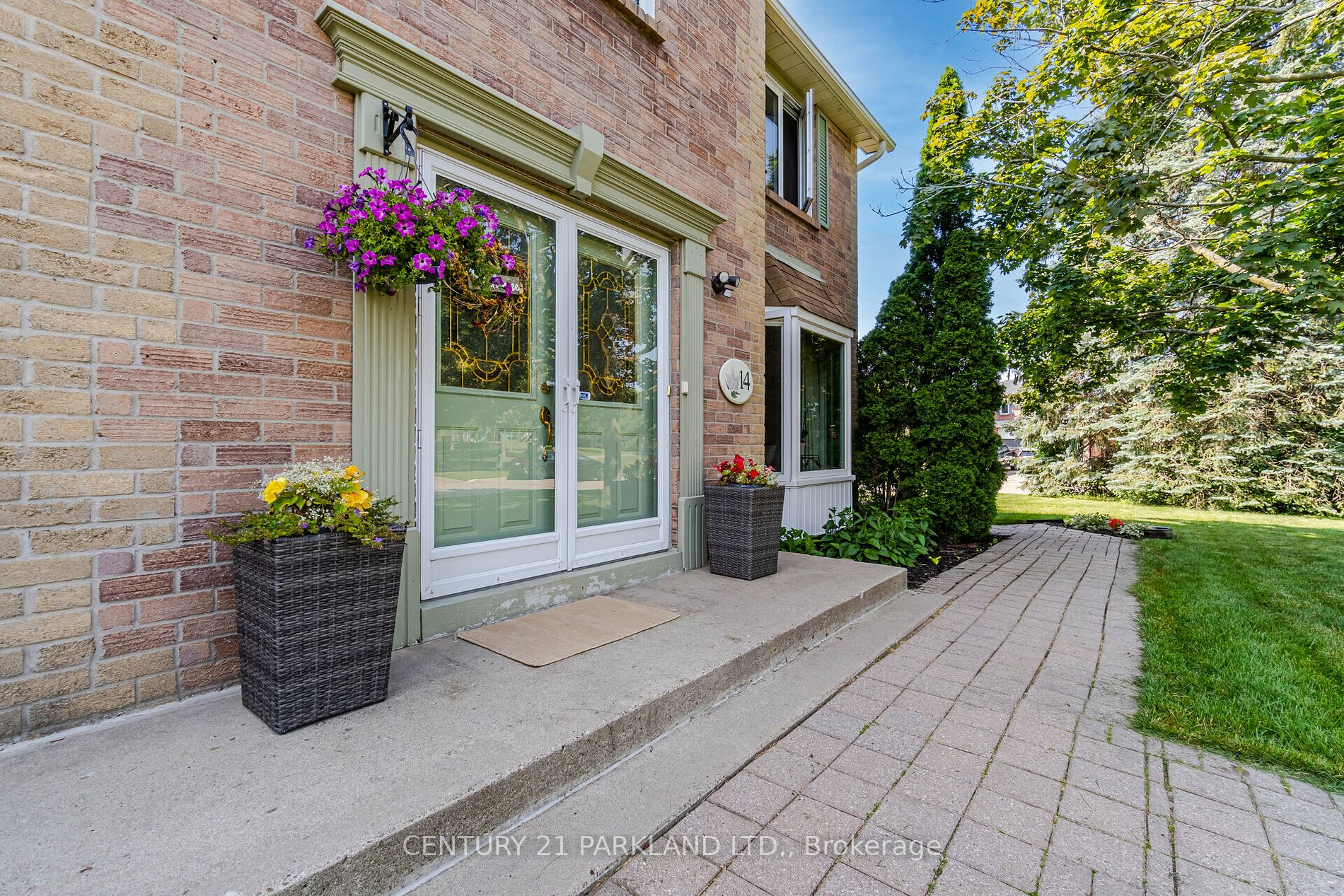 14 Mccabe Crescent