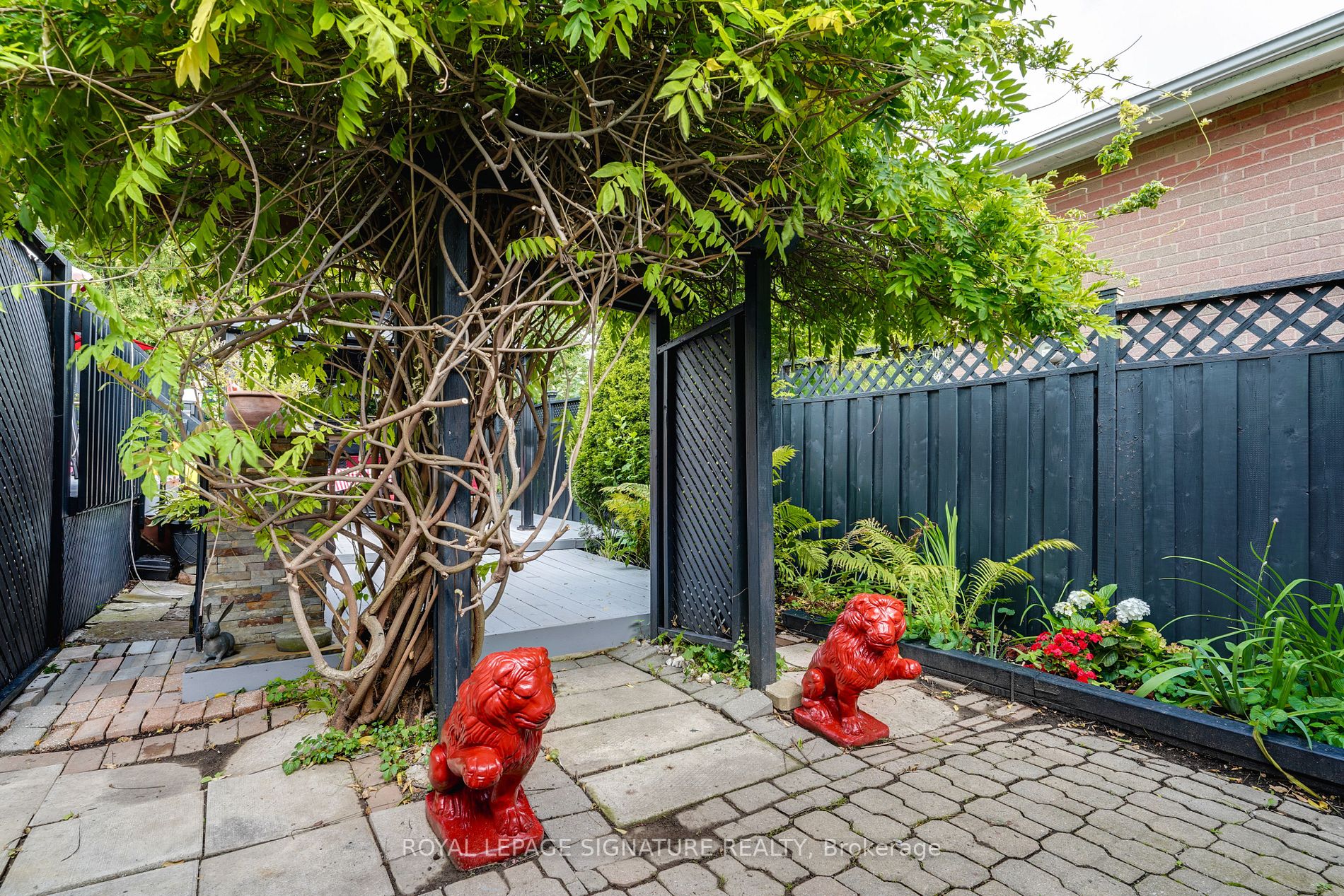 2673 Constable Road