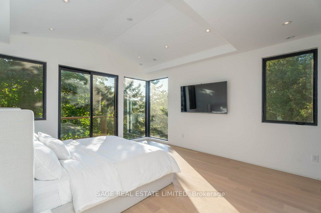 67 Jellicoe Avenue