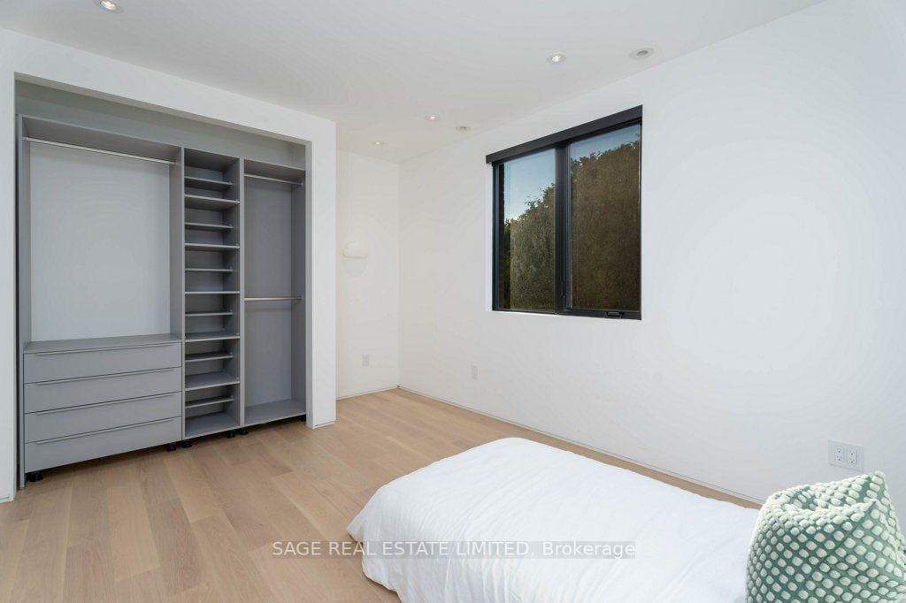 67 Jellicoe Avenue