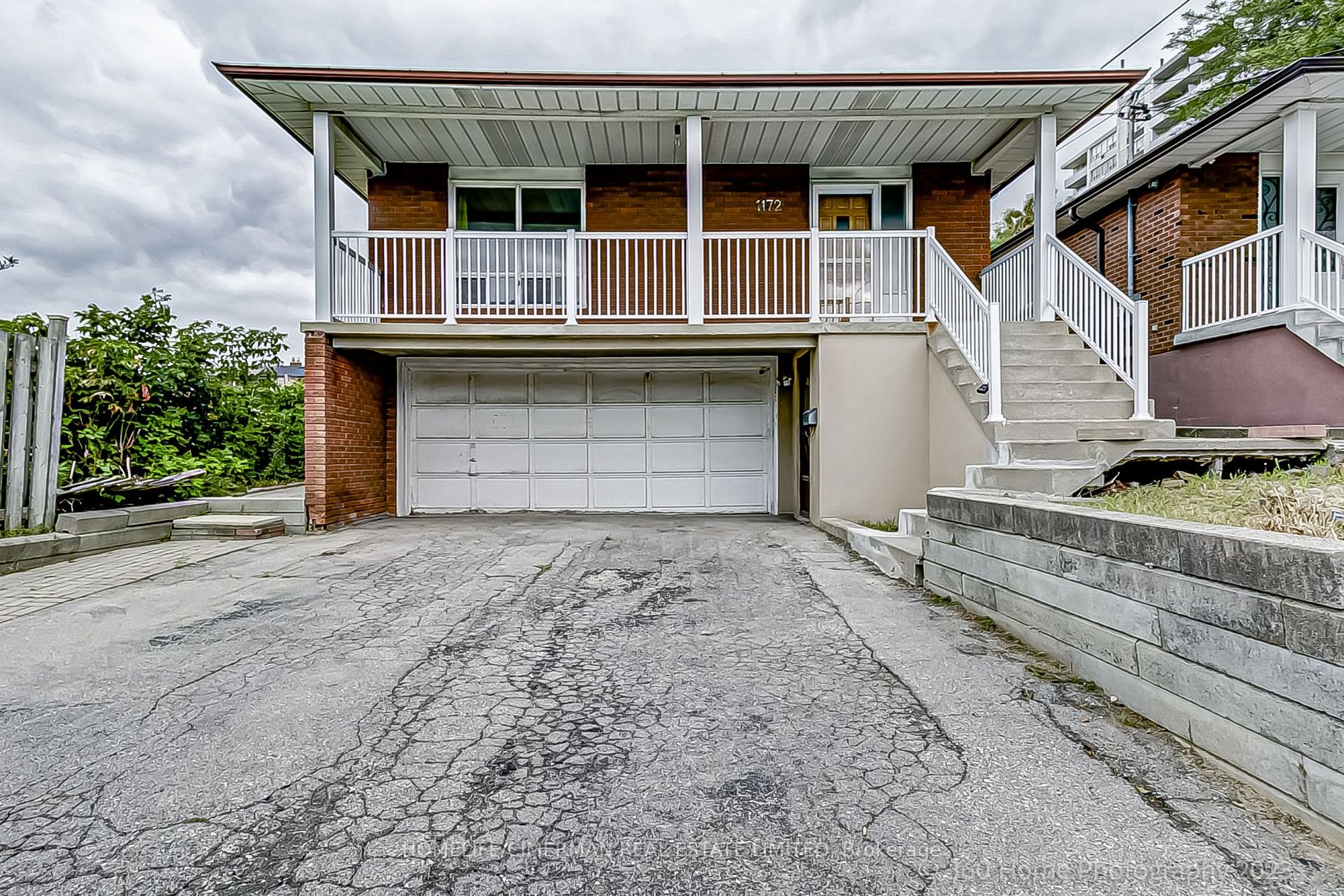 1172 Wilson Ave W