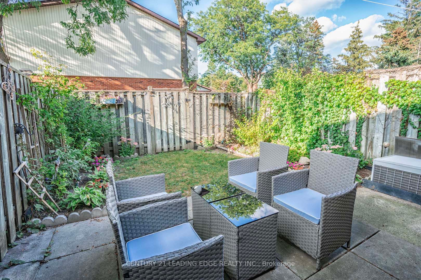 68 Foster Cres, #68