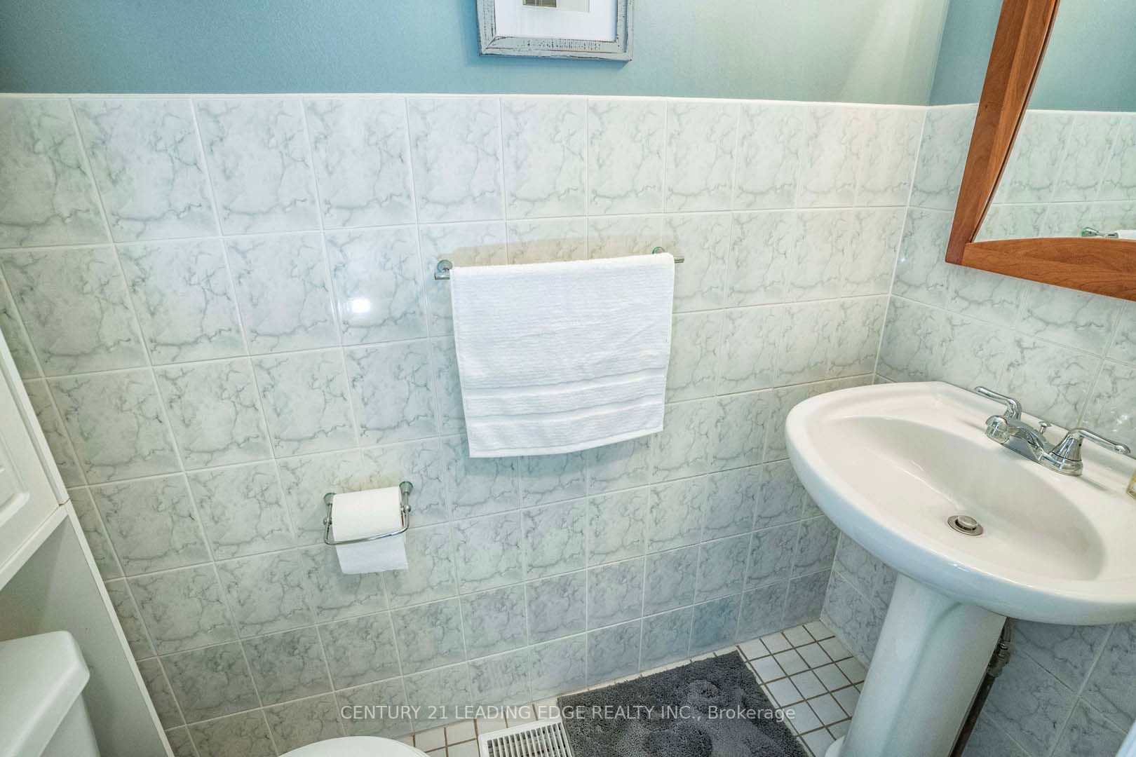 68 Foster Cres, #68