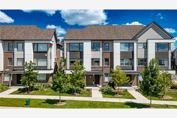 1125 Leger Way, Milton