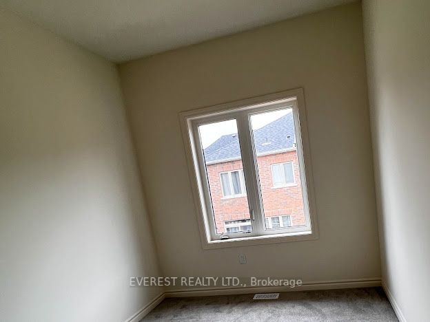 5 Donald Ficht Crescent