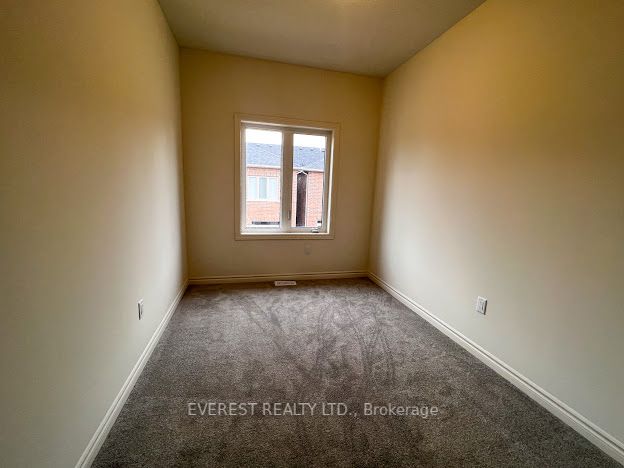 5 Donald Ficht Crescent